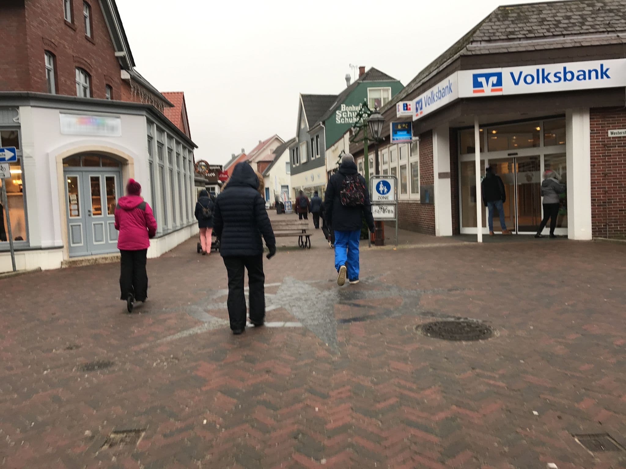 Street view near Villa Hoffnung, Borkum — © miguel_andrade (CC BY-SA · Mapillary)