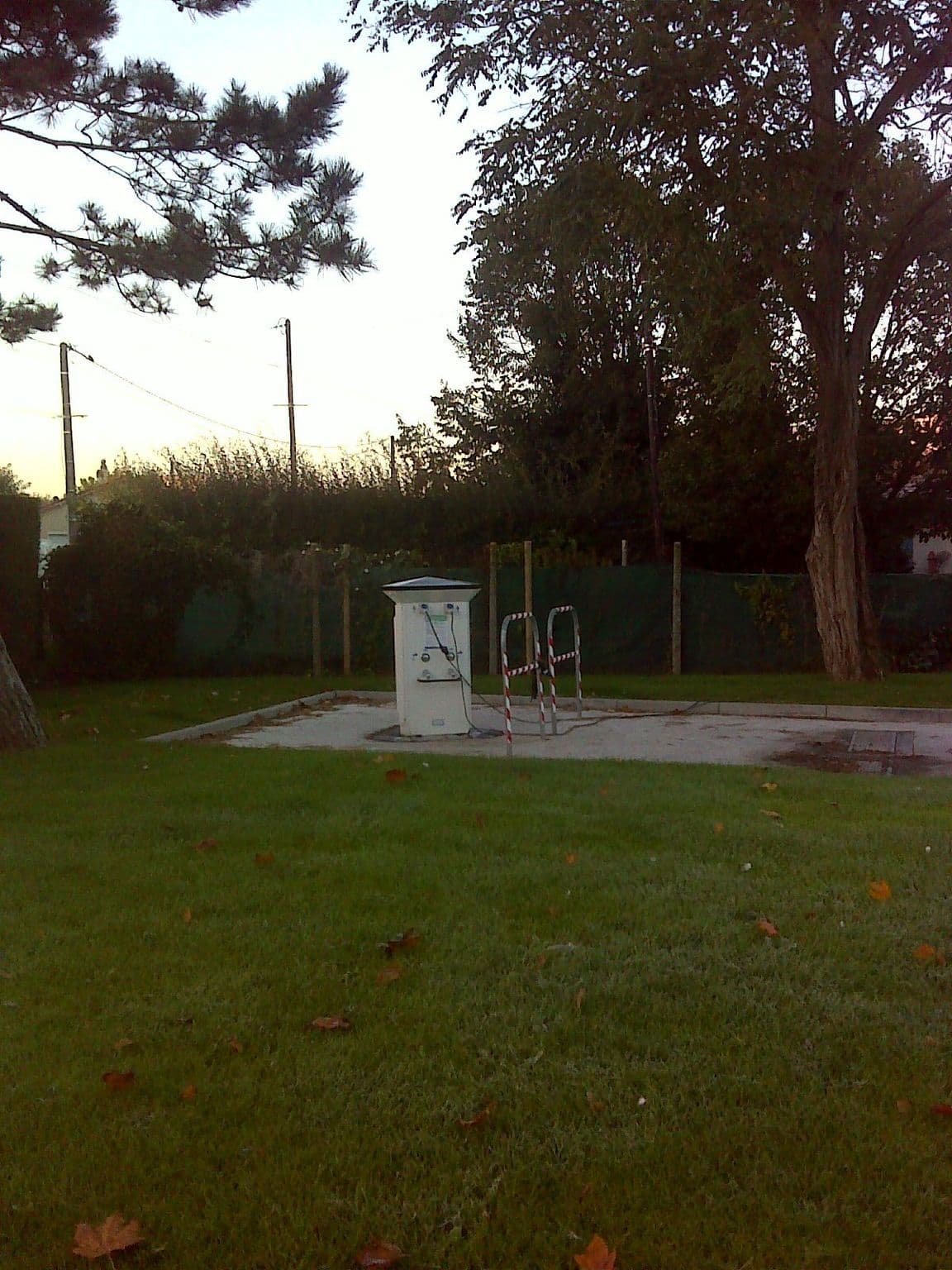 Street view near Aire Camping-Car Park de Royan, Royan — © bernardvoyageur (CC BY-SA · Mapillary)