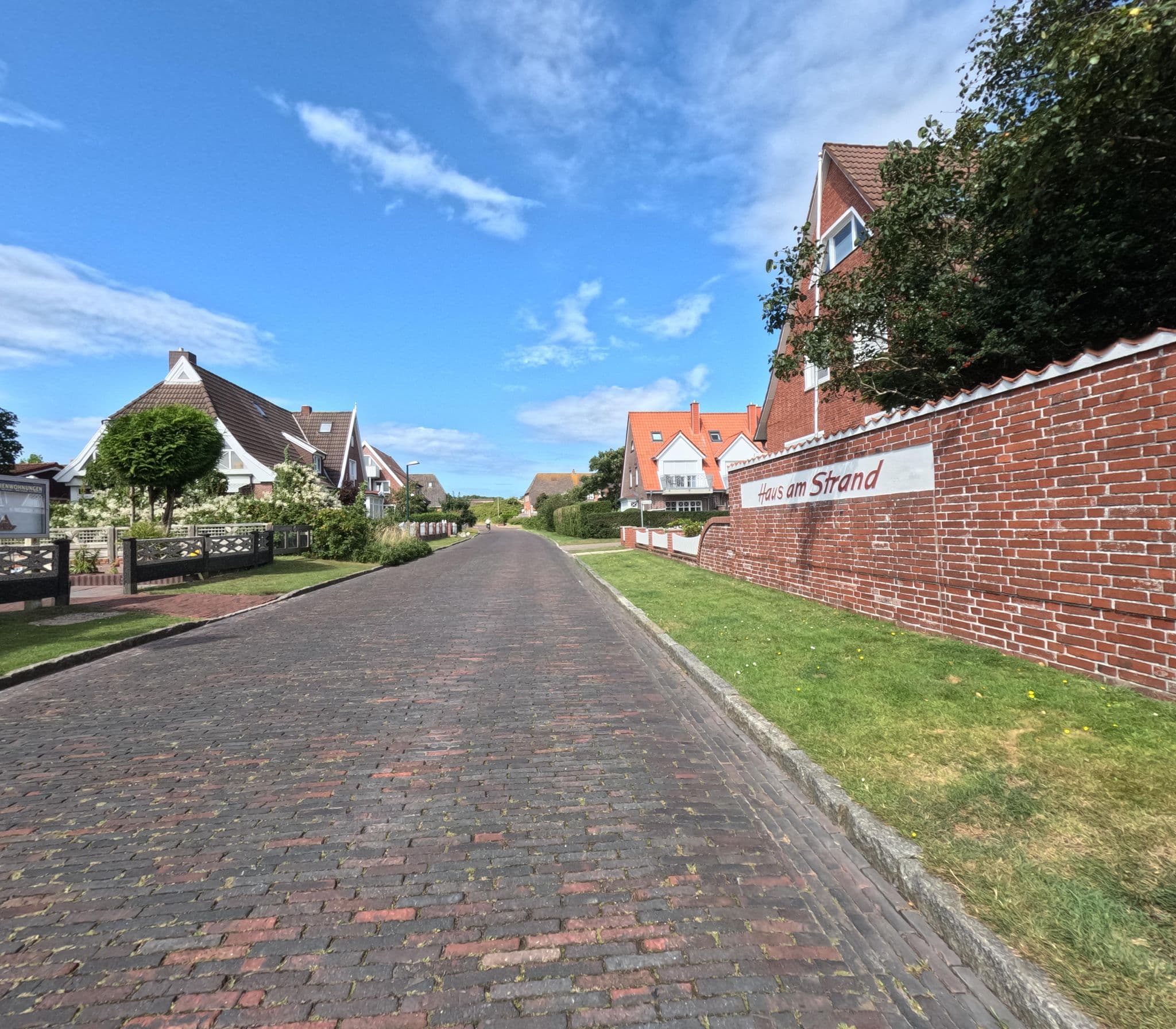 Street view near Töwerhus, Langeoog — © rempshaener (CC BY-SA · Mapillary)