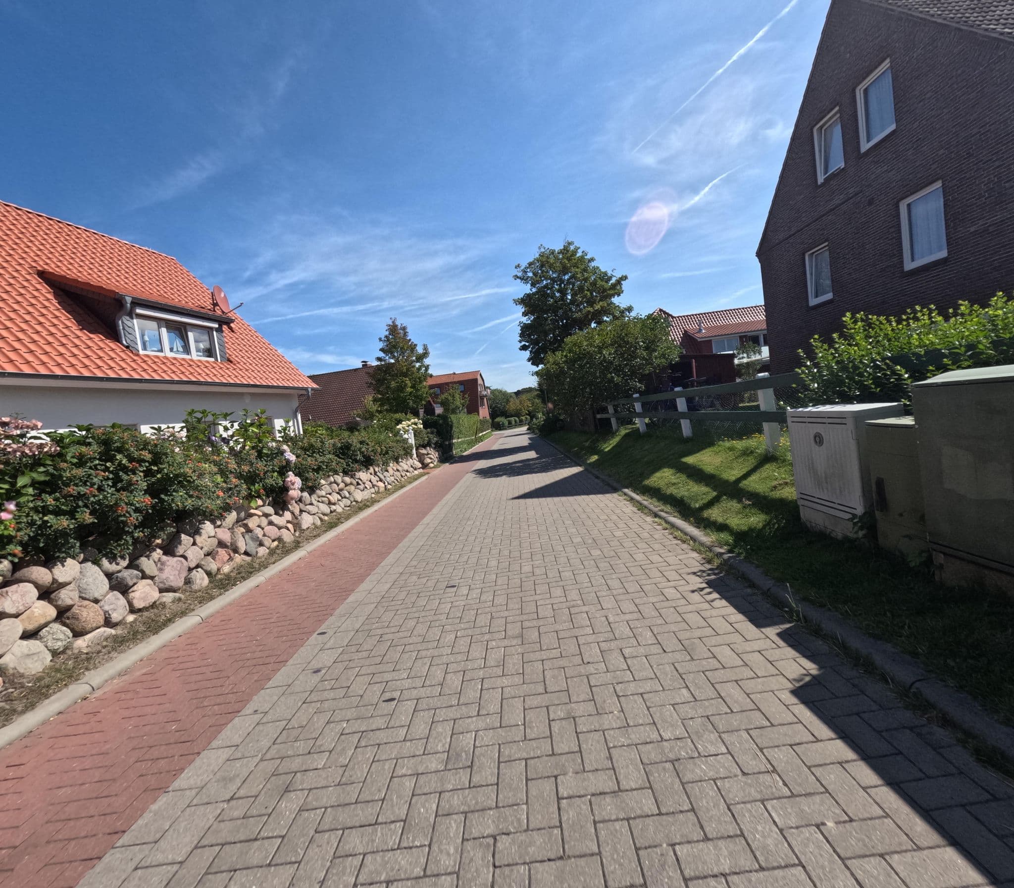 Street view near Voss Matthias und Anja, Langeoog — © rempshaener (CC BY-SA · Mapillary)
