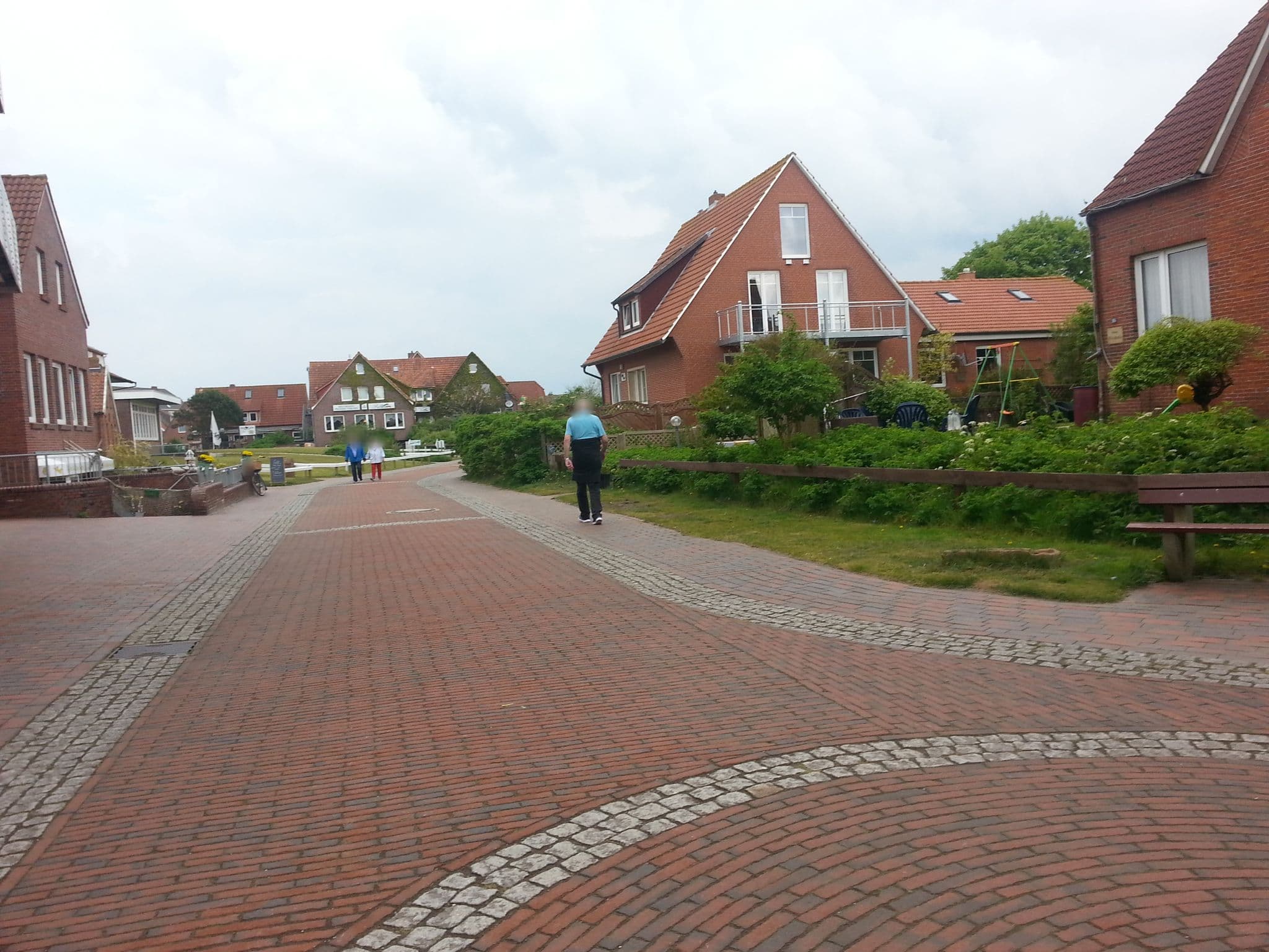 Street view near Haus an der Inselglocke, Langeoog — © madmaxms (CC BY-SA · Mapillary)
