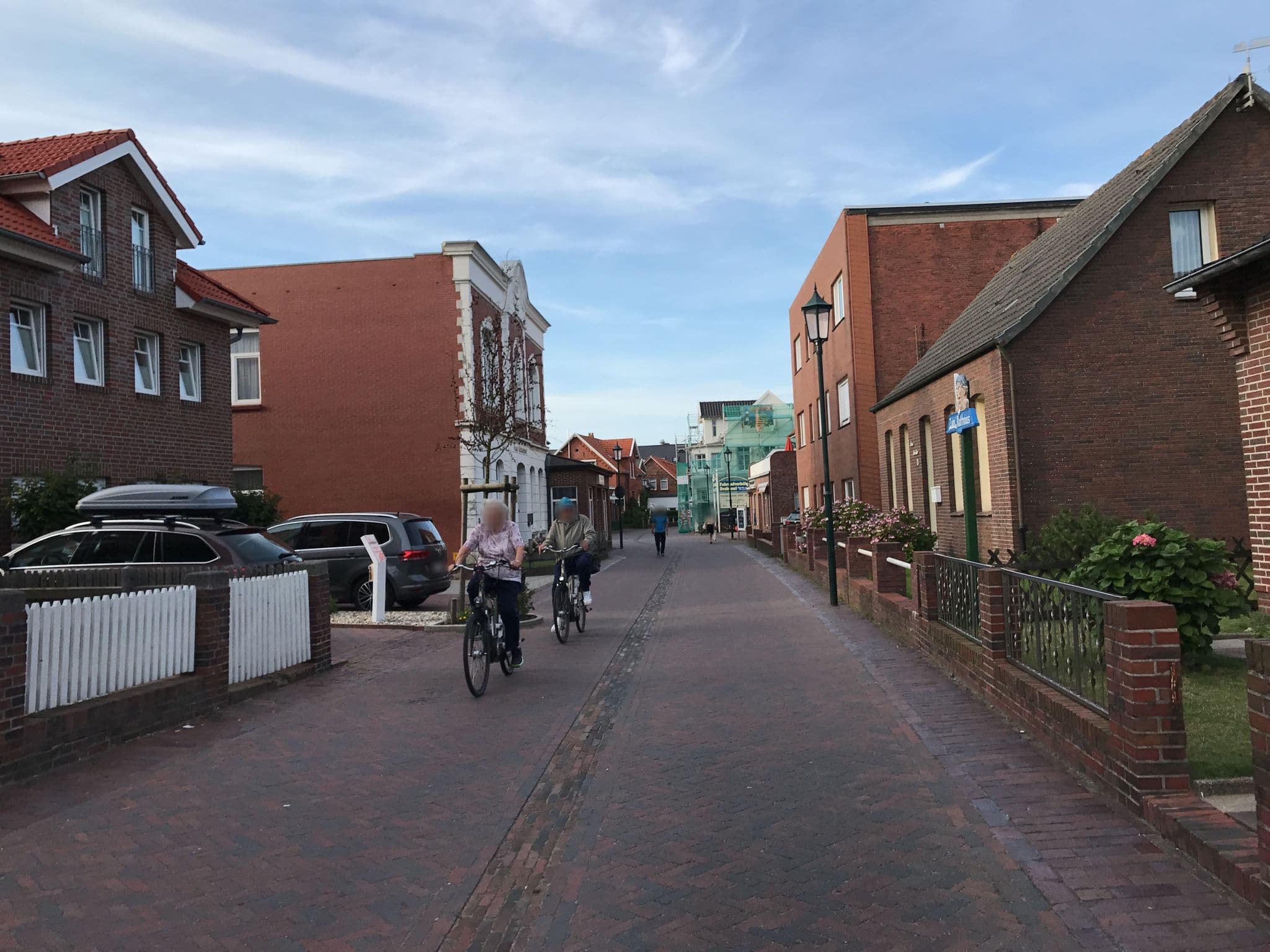 Street view near Wilfried Krahwinkel Haus Jannette, Borkum — © multimaze (CC BY-SA · Mapillary)