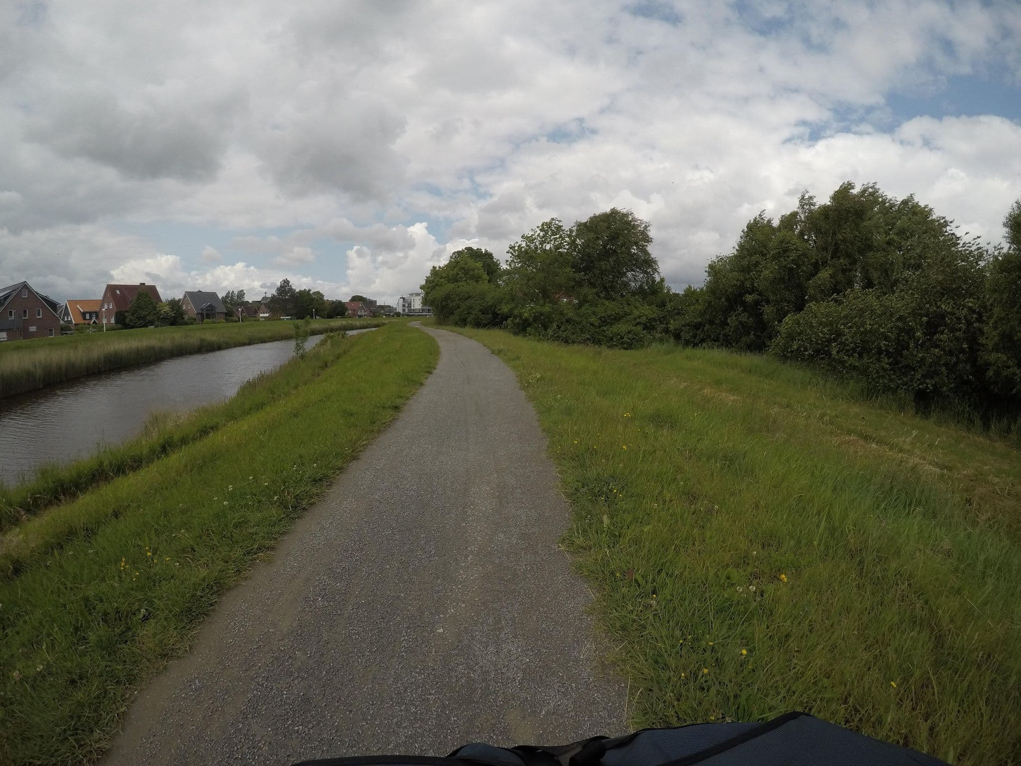 Street view near FeWo Heeren, Esens — © mfa (CC BY-SA · Mapillary)