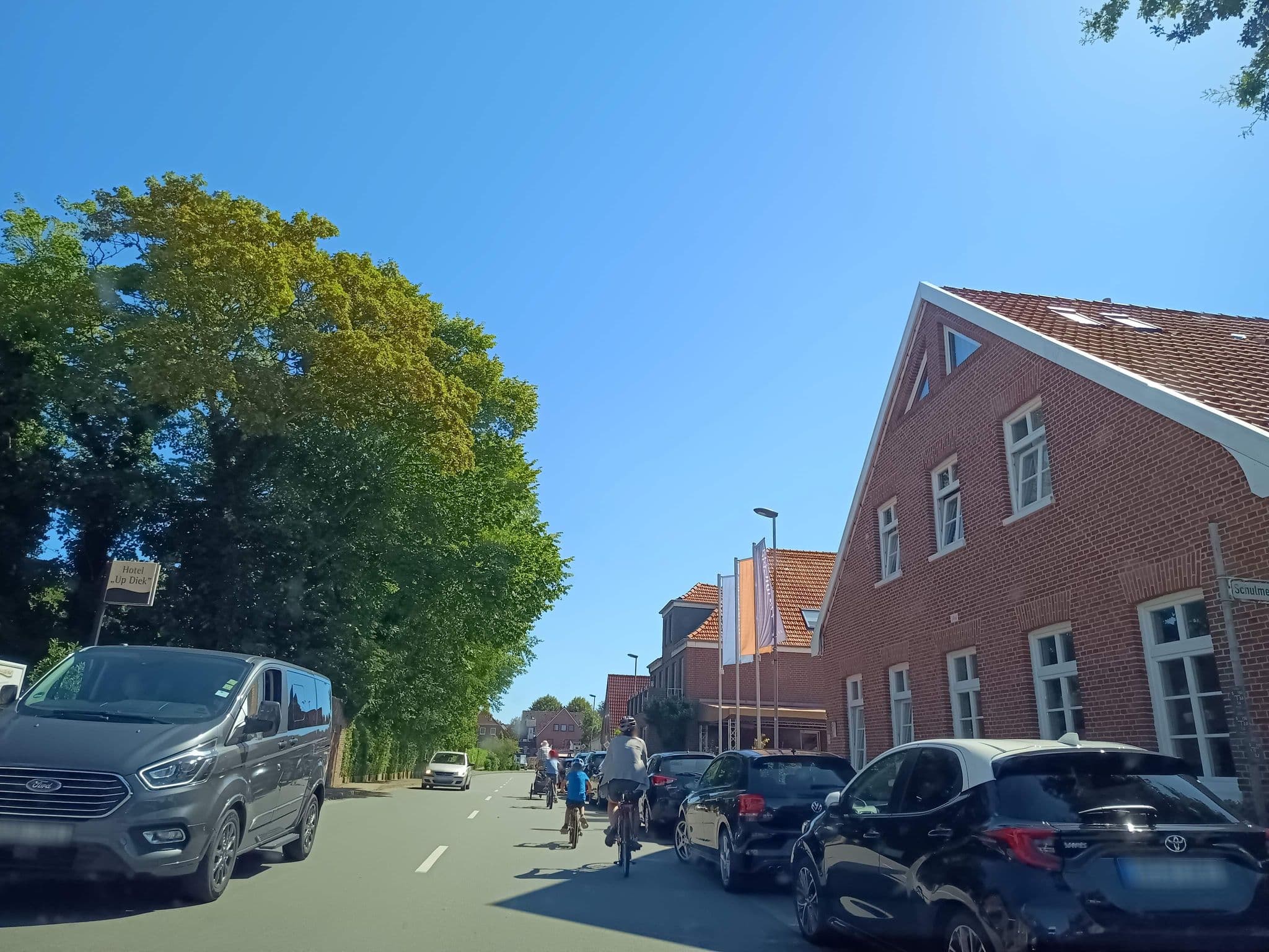Street view near Hinrichs Jan, Neuharlingersiel — © thetornado76 (CC BY-SA · Mapillary)
