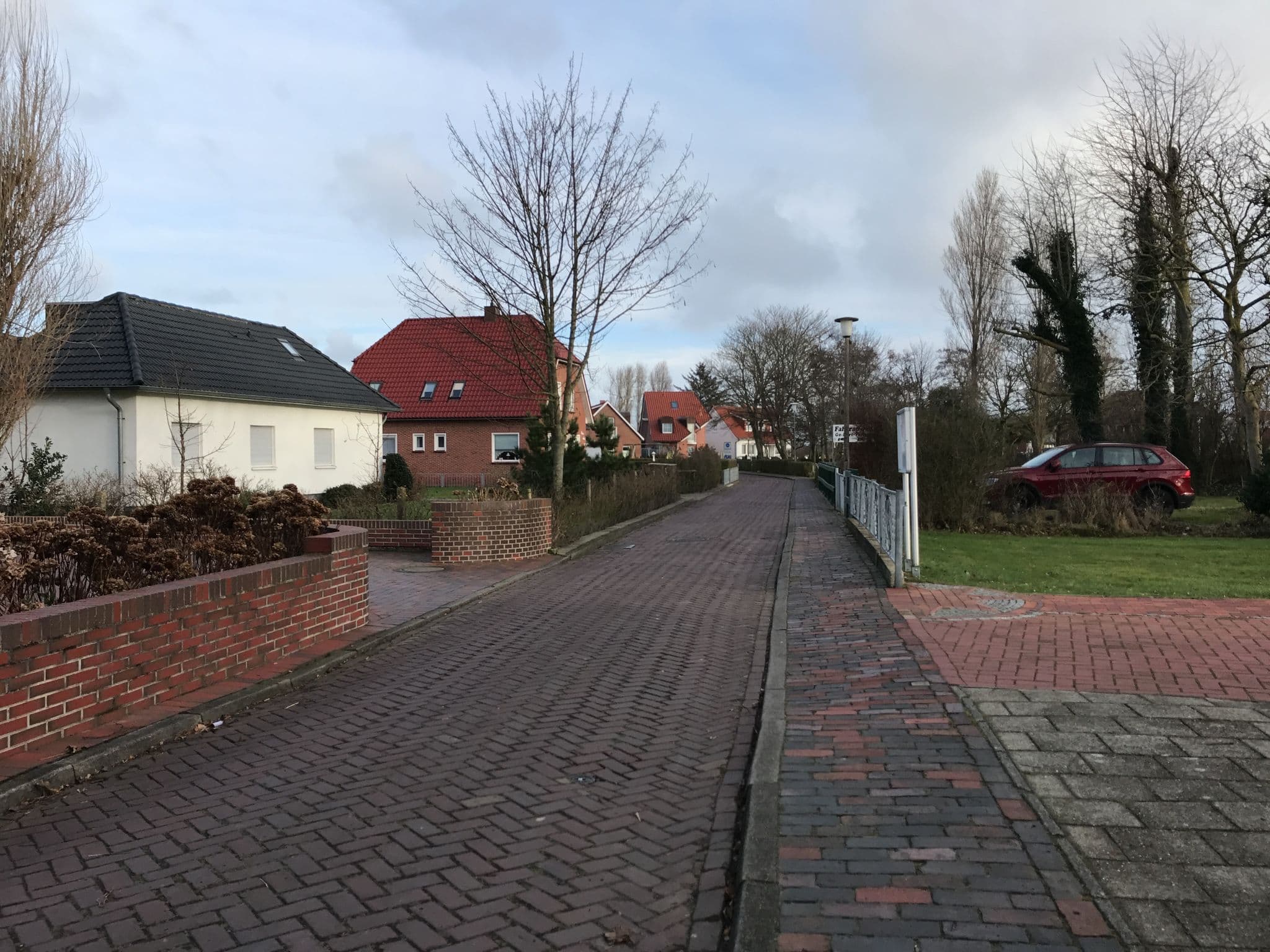 Street view near Ferienwohnungen Jürgen Bünzow, Borkum — © miguel_andrade (CC BY-SA · Mapillary)