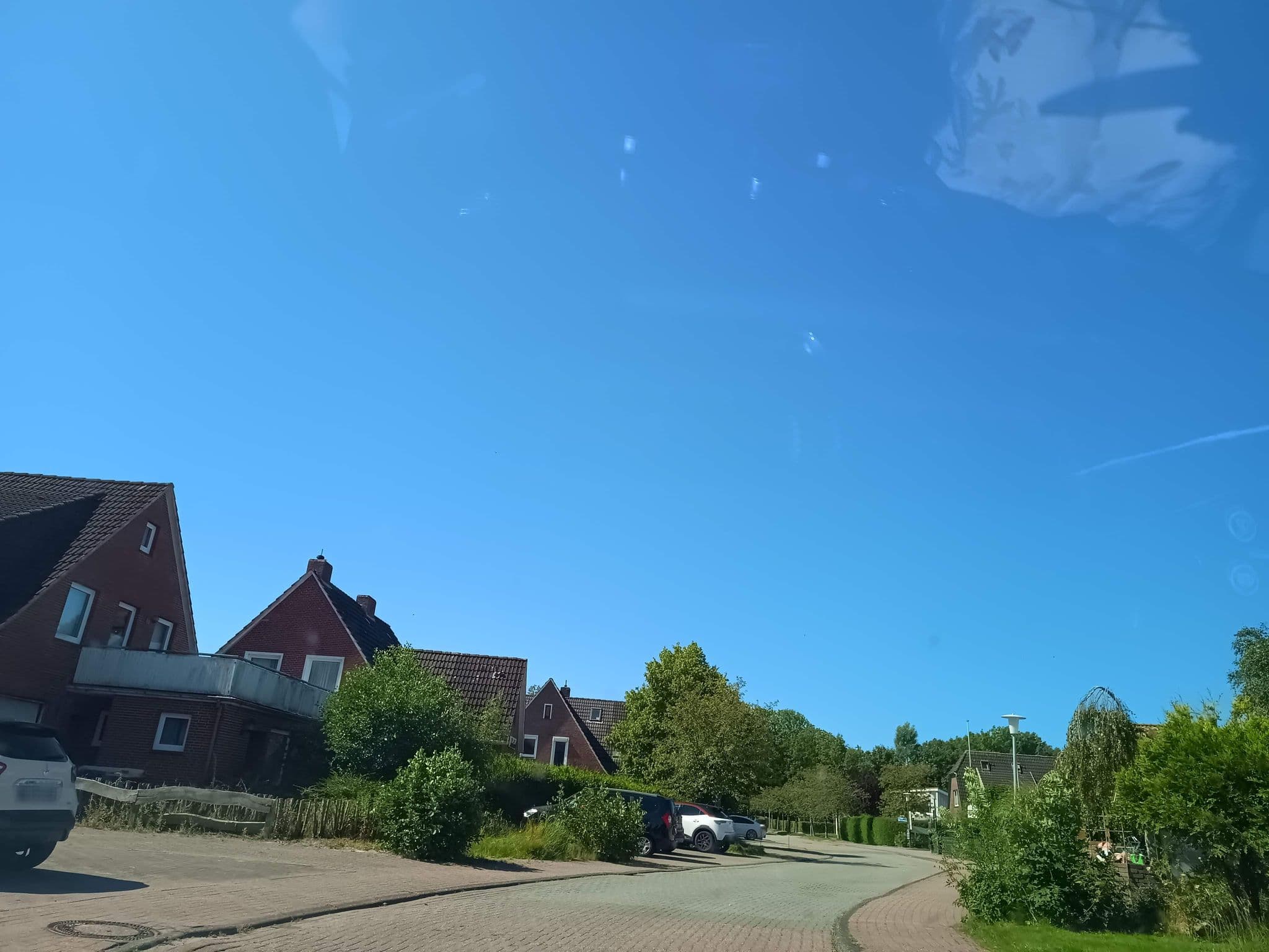 Street view near Ferienwohnungen An Deck, Esens — © thetornado76 (CC BY-SA · Mapillary)