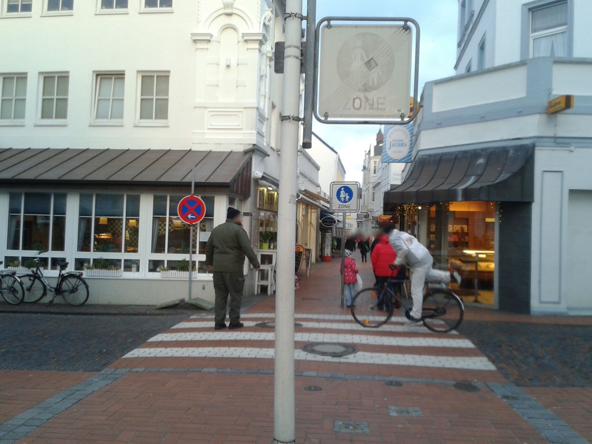 Street view near Haus Dehlfing, Norderney — © thomas (CC BY-SA · Mapillary)