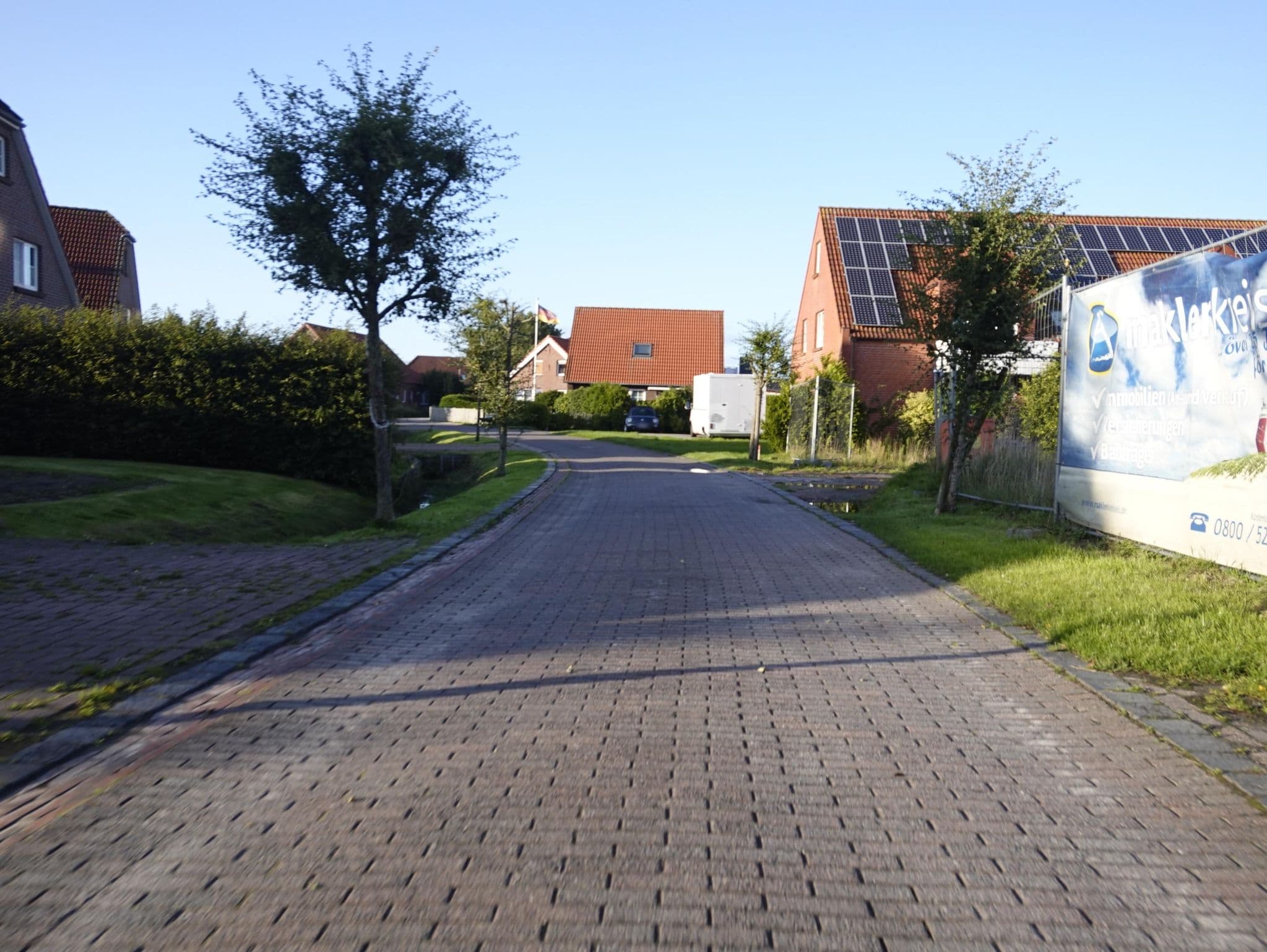 Street view near Nordsee Ferienwohnung Werdum, Neuharlingersiel — © skaycle (CC BY-SA · Mapillary)