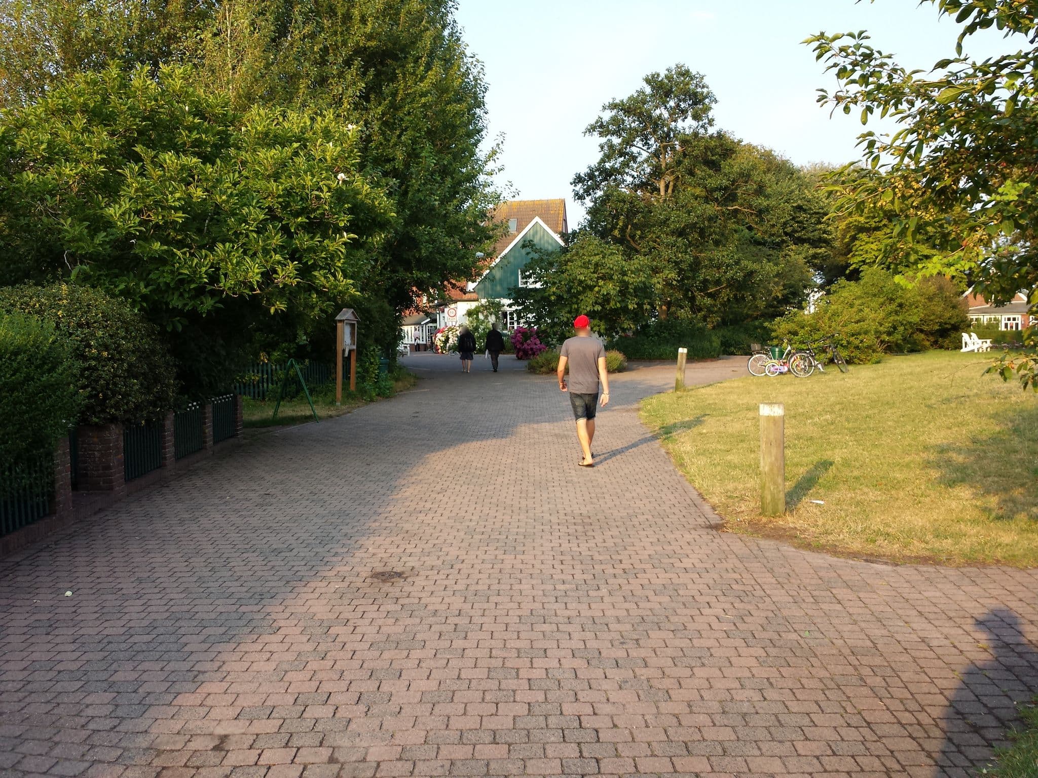 Street view near Anna Willms, Neuharlingersiel — © flohoff (CC BY-SA · Mapillary)