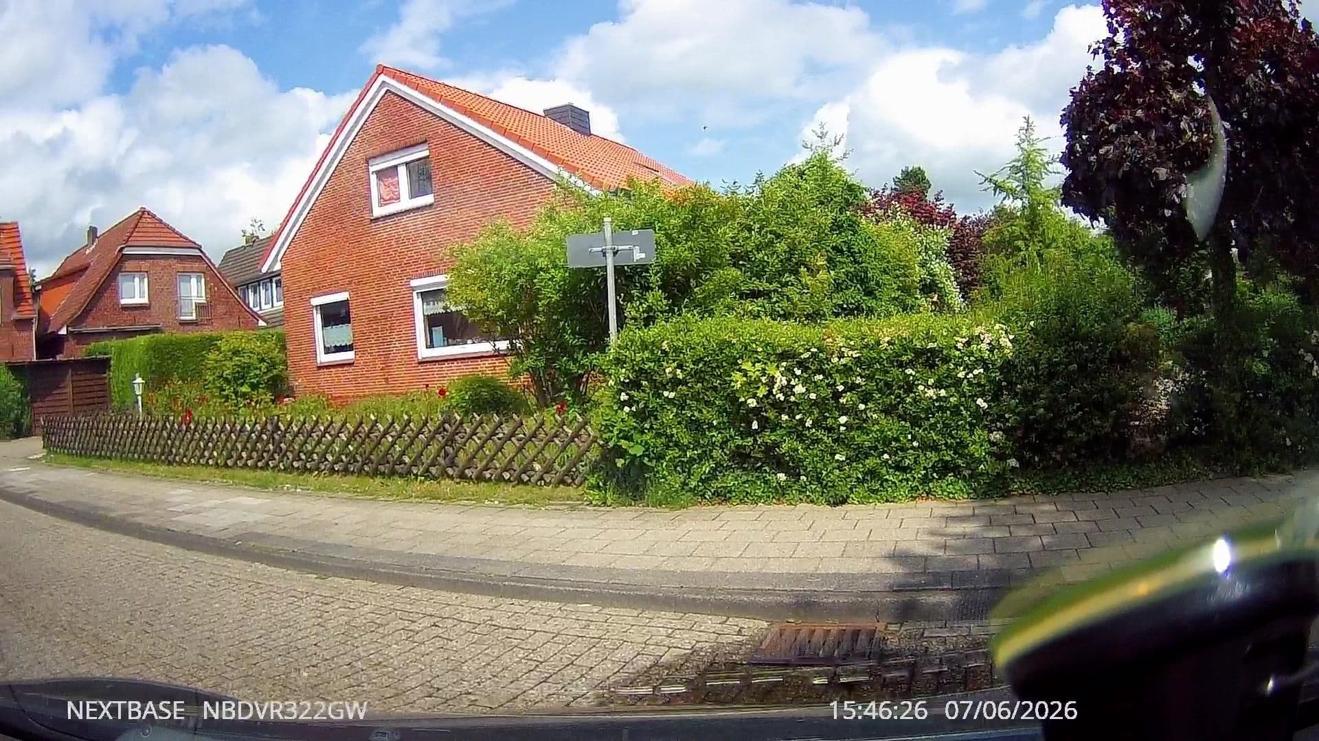 Street view near Hotel Garni, Wittmund — © derlipper (CC BY-SA · Mapillary)