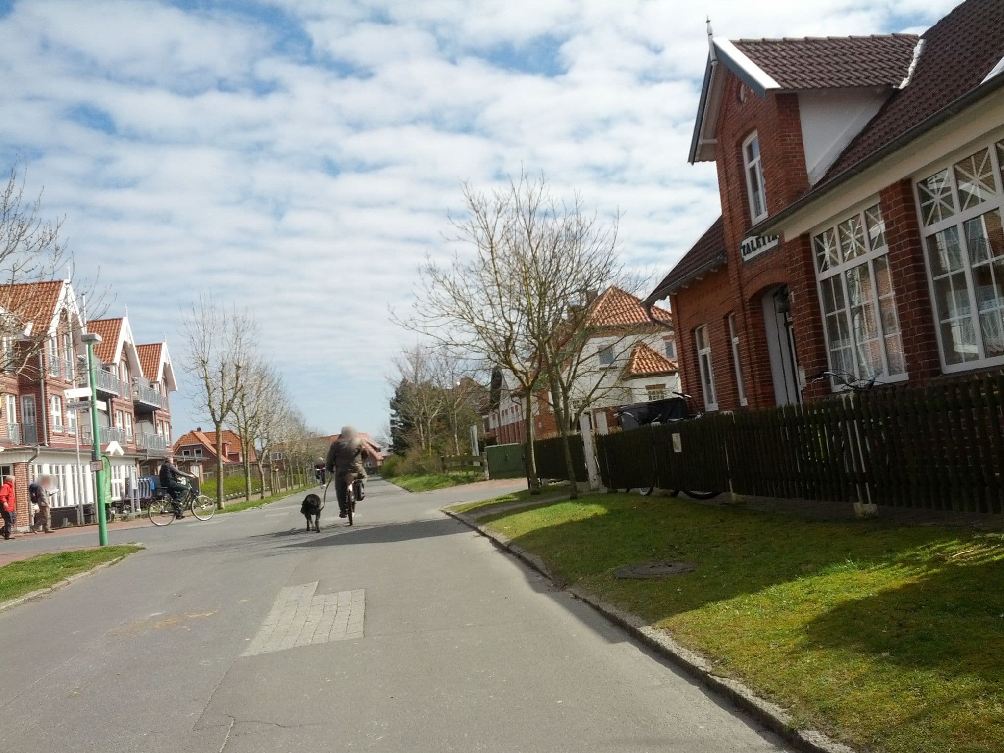 Street view near Donner Theodor Ferienwohnung, Langeoog — © zoegglmeyr (CC BY-SA · Mapillary)