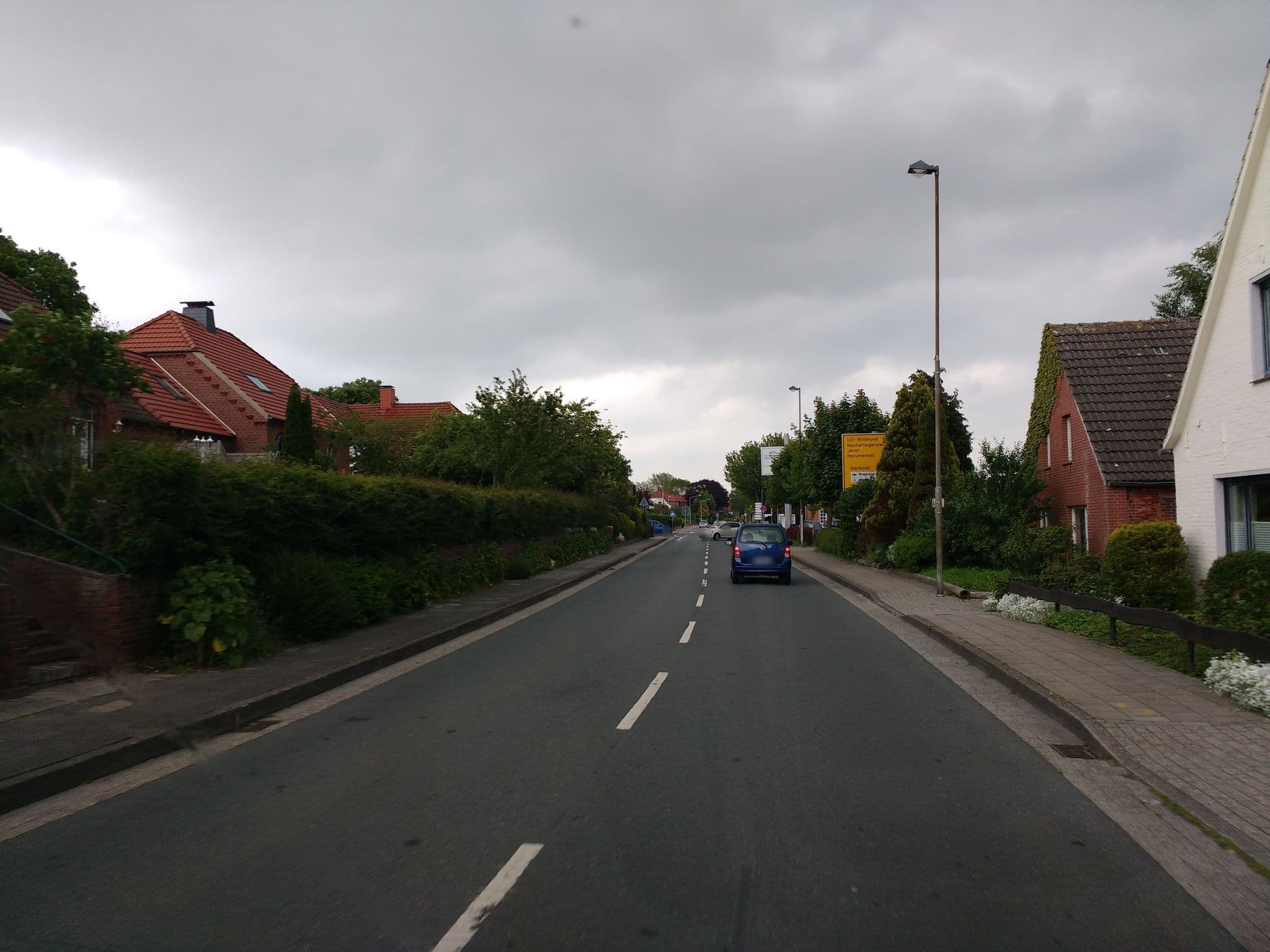 Street view near Ferienwohnungen im Gästehaus Sieberns, Neuharlingersiel — © thetornado76 (CC BY-SA · Mapillary)