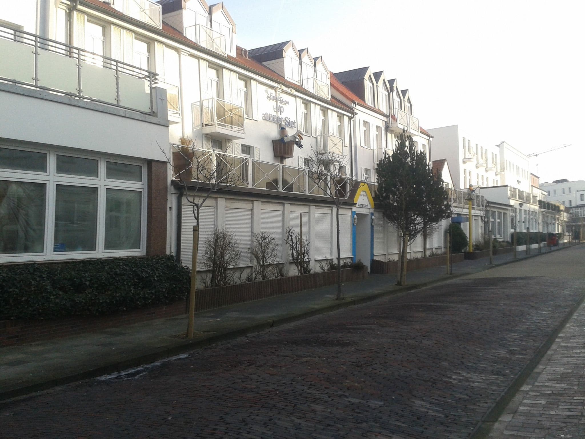 Street view near Gästehaus Mondmuschel, Norderney — © thomas (CC BY-SA · Mapillary)