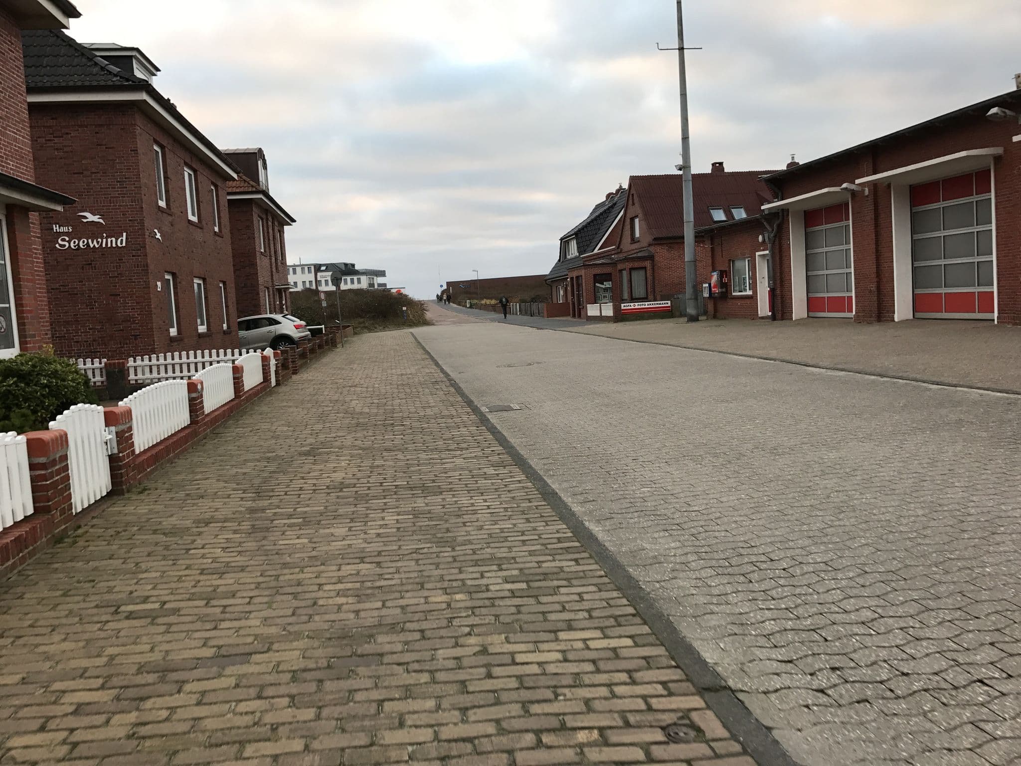 Street view near Haus Antje, Borkum — © miguel_andrade (CC BY-SA · Mapillary)