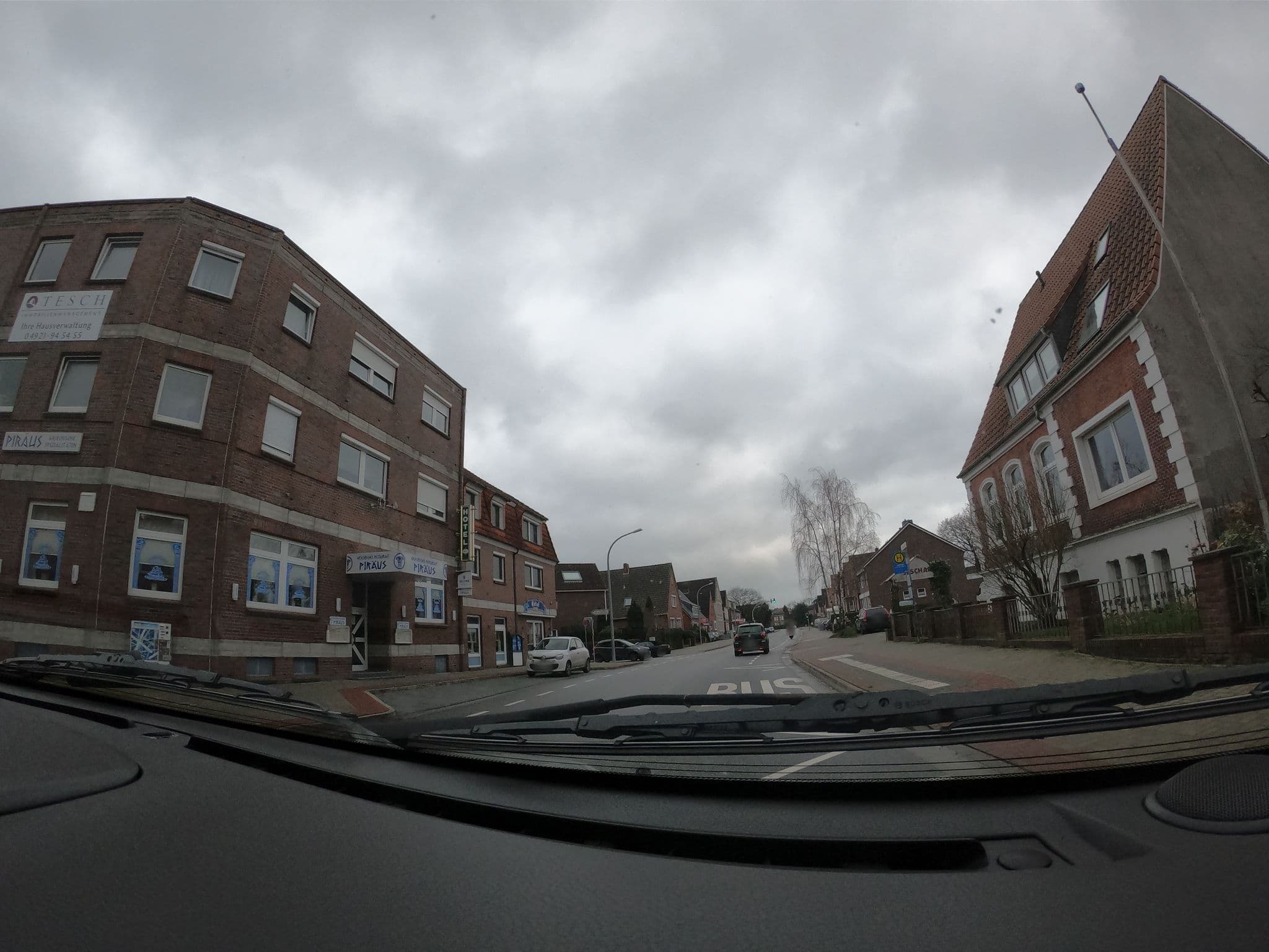 Street view near Wolthusen, Emden — © 2ce5345 (CC BY-SA · Mapillary)