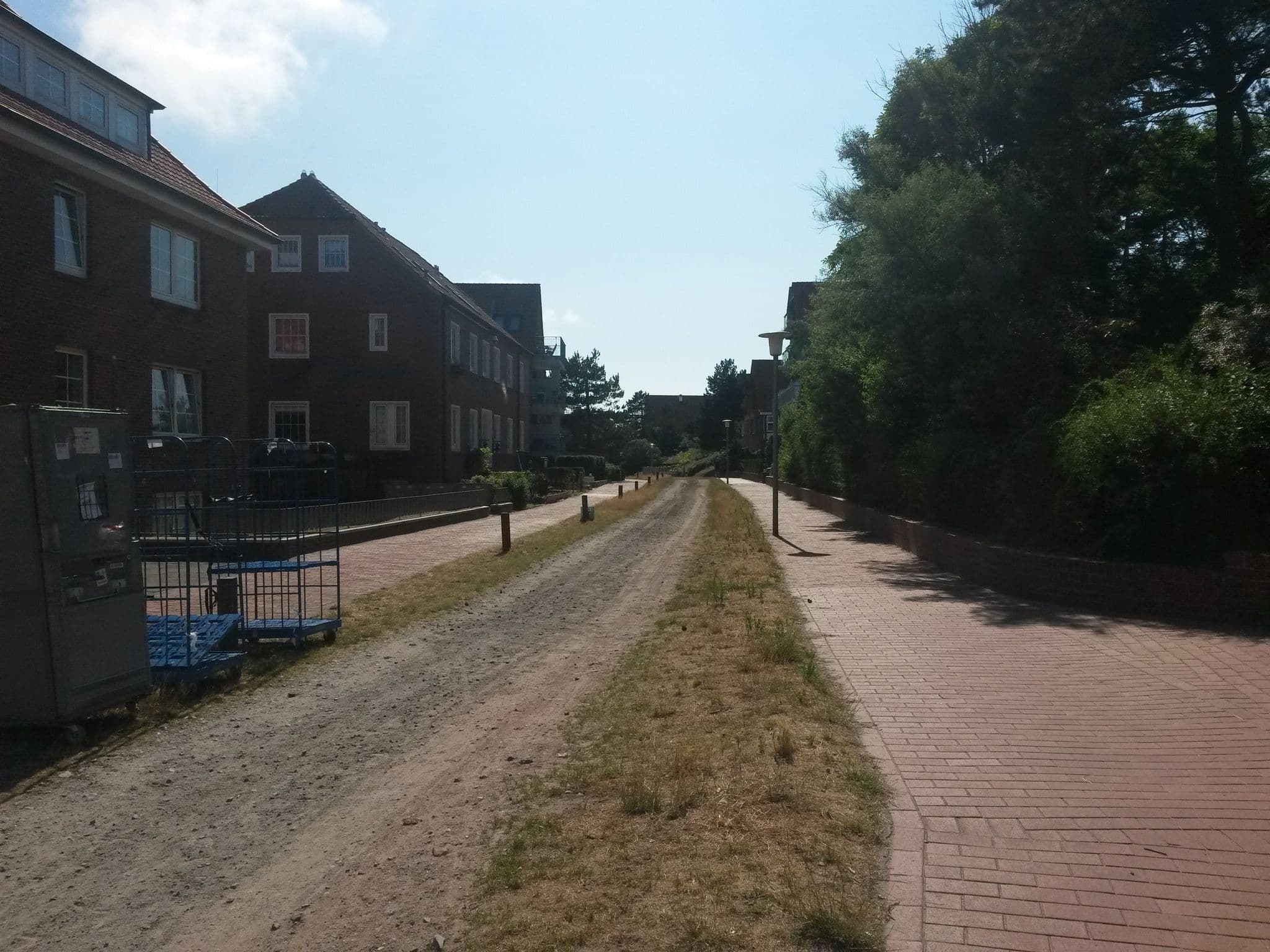 Street view near Feine Küsten - Kantine & Apartmenthaus ForkenHannes, Juist — © diemper (CC BY-SA · Mapillary)