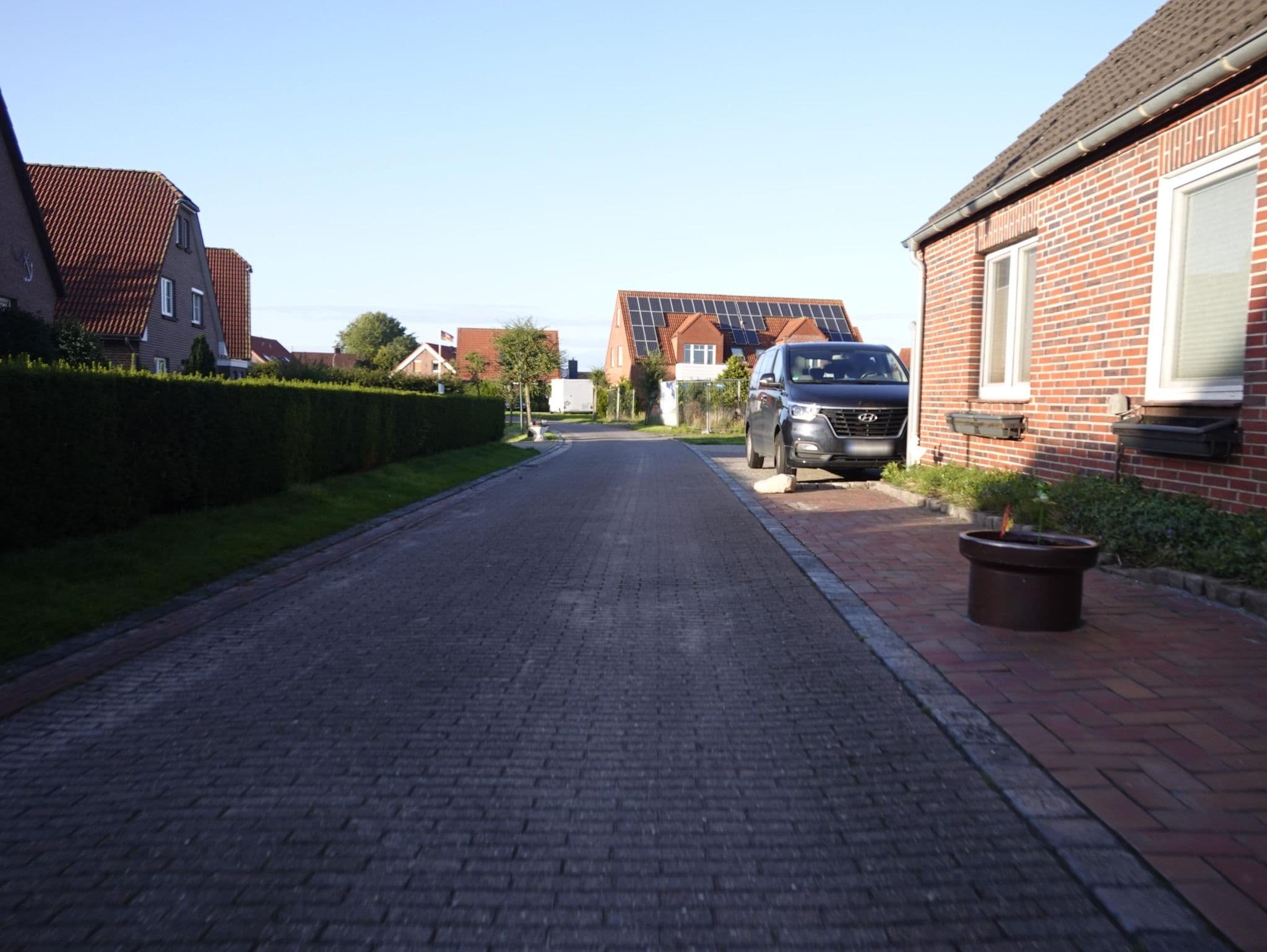 Street view near Ferienwohnung Haus Anker, Neuharlingersiel — © skaycle (CC BY-SA · Mapillary)