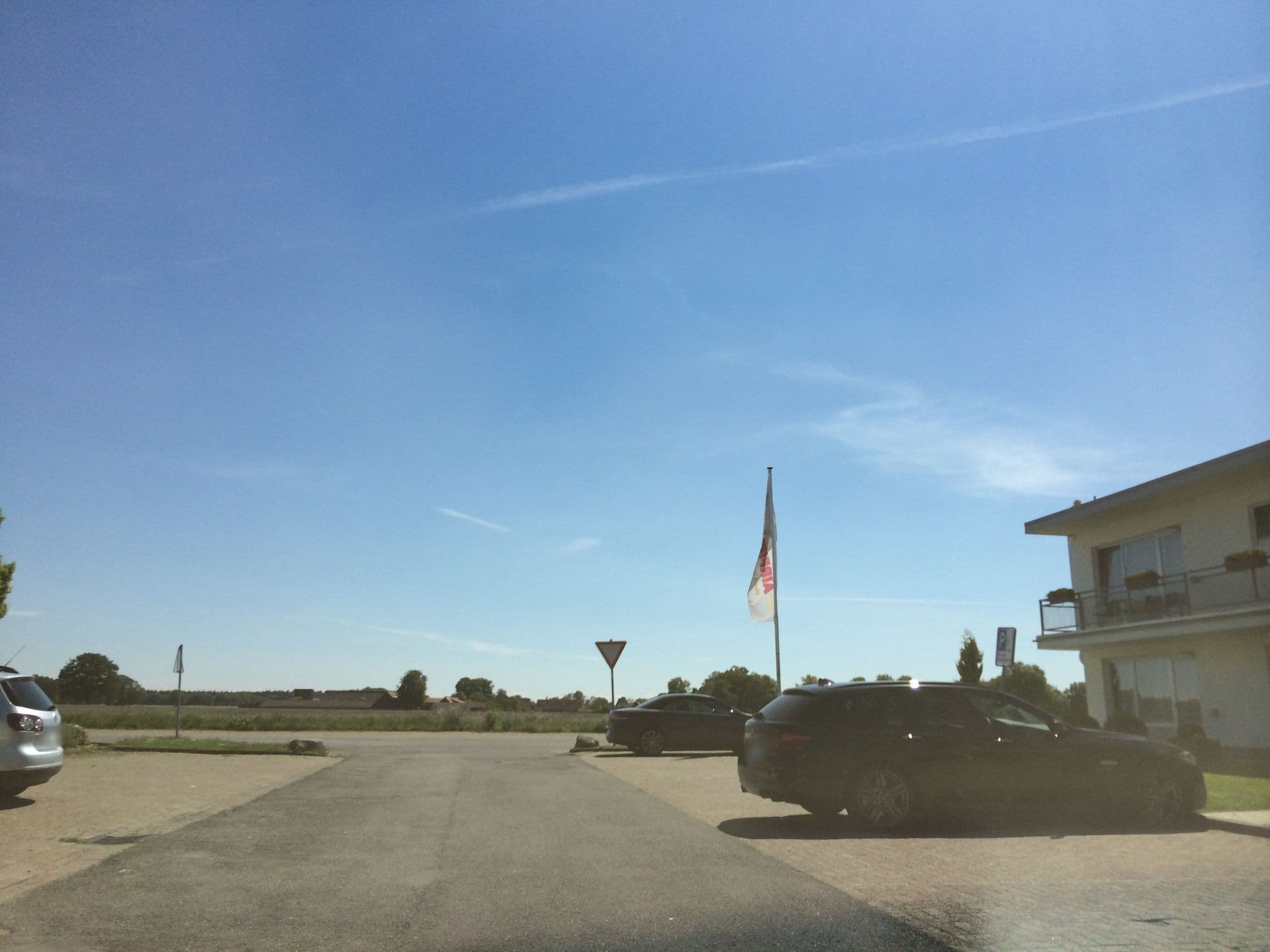 Street view near Airfield Hotel Ganderkesee, Ganderkesee — © sajahome (CC BY-SA · Mapillary)