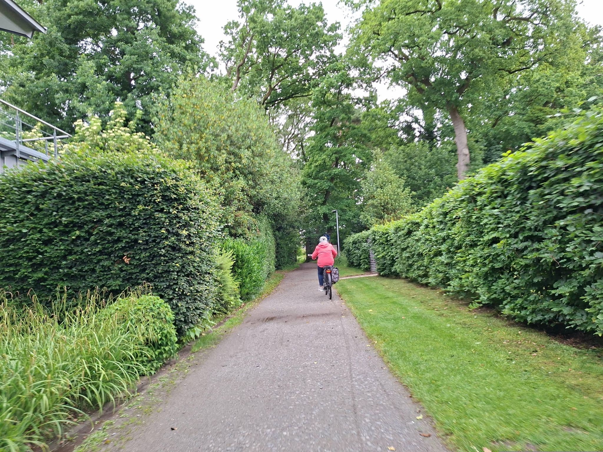 Street view near Ferienwohnungen Seerose, Bad Zwischenahn — © huna (CC BY-SA · Mapillary)