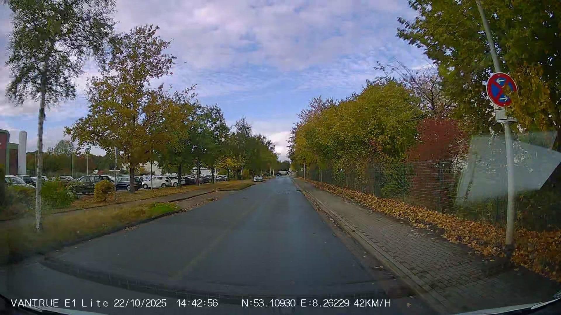Street view near Ferienwohnungen und Ferienhäuser De Levie, Oldenburg — © Hightower- (CC BY-SA · Mapillary)