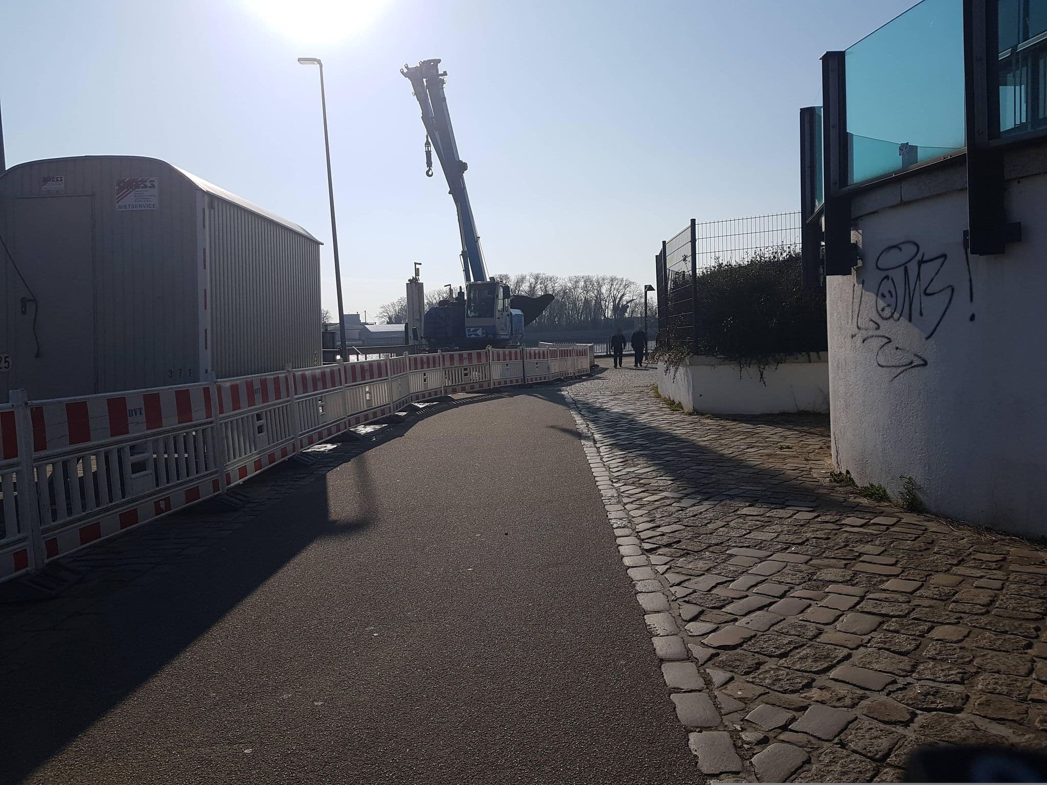 Street view near Hotel Strandlust, Lemwerder — © hubert87 (CC BY-SA · Mapillary)