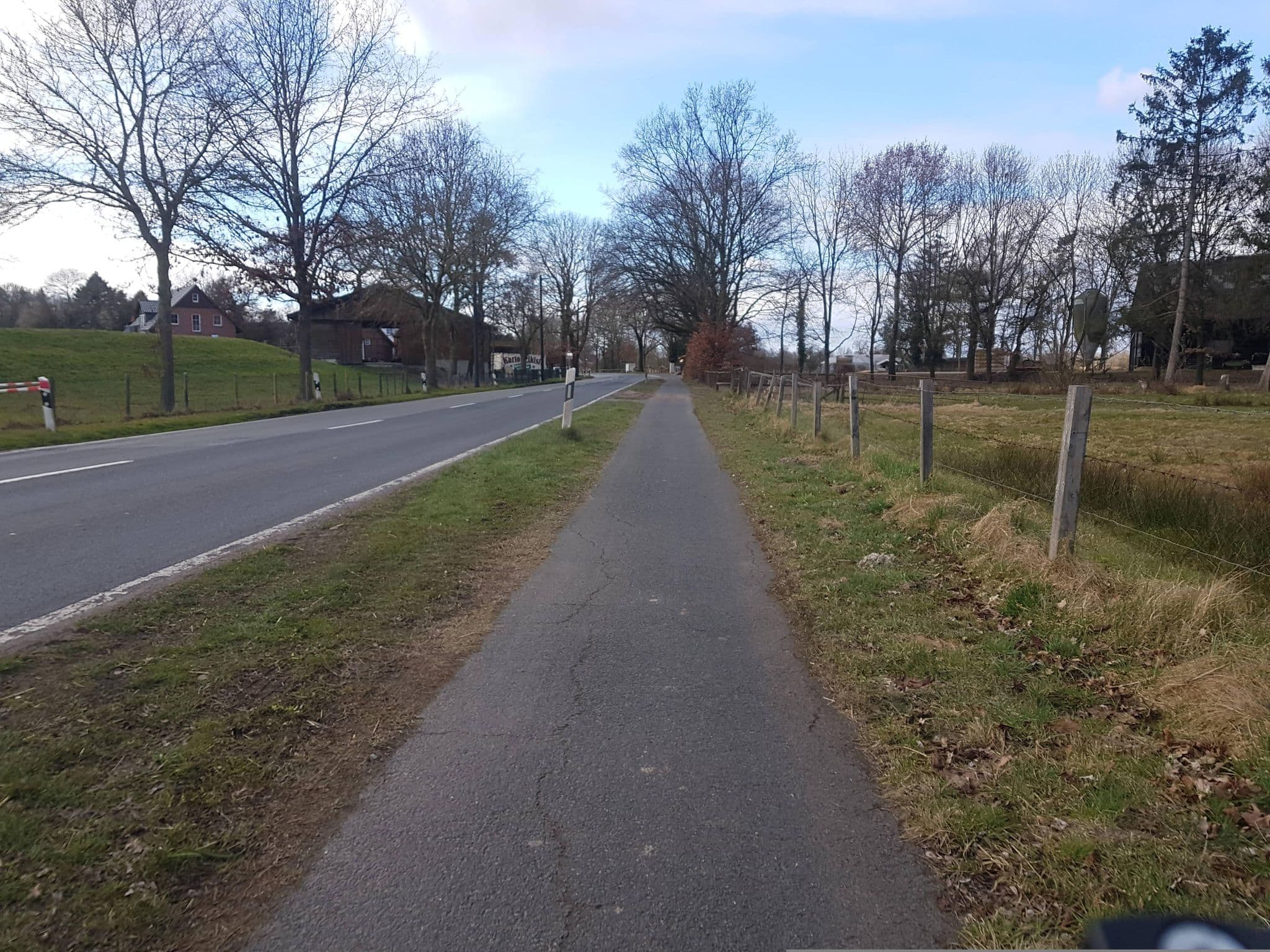 Street view near Luleys, Delmenhorst — © hubert87 (CC BY-SA · Mapillary)
