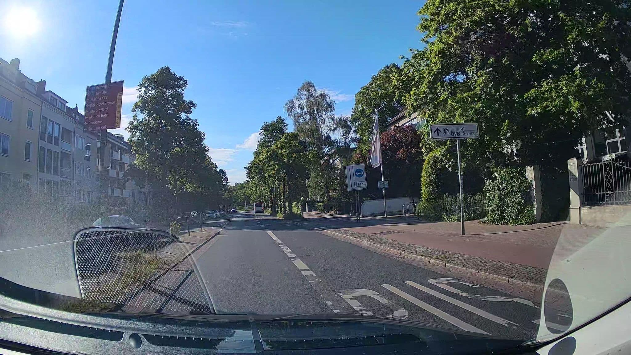 Street view near Nils Budelmann Haus26, Bremen — © StefanS79 (CC BY-SA · Mapillary)