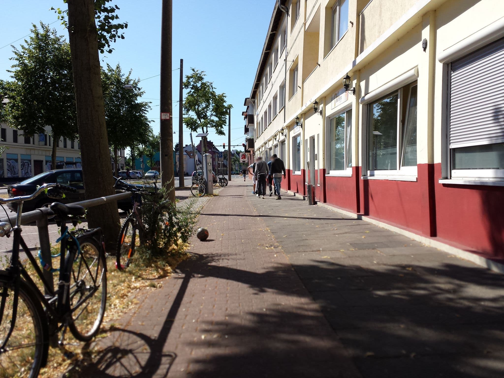 Street view near Hanse Komfort Hotel, Bremen — © hubert87 (CC BY-SA · Mapillary)
