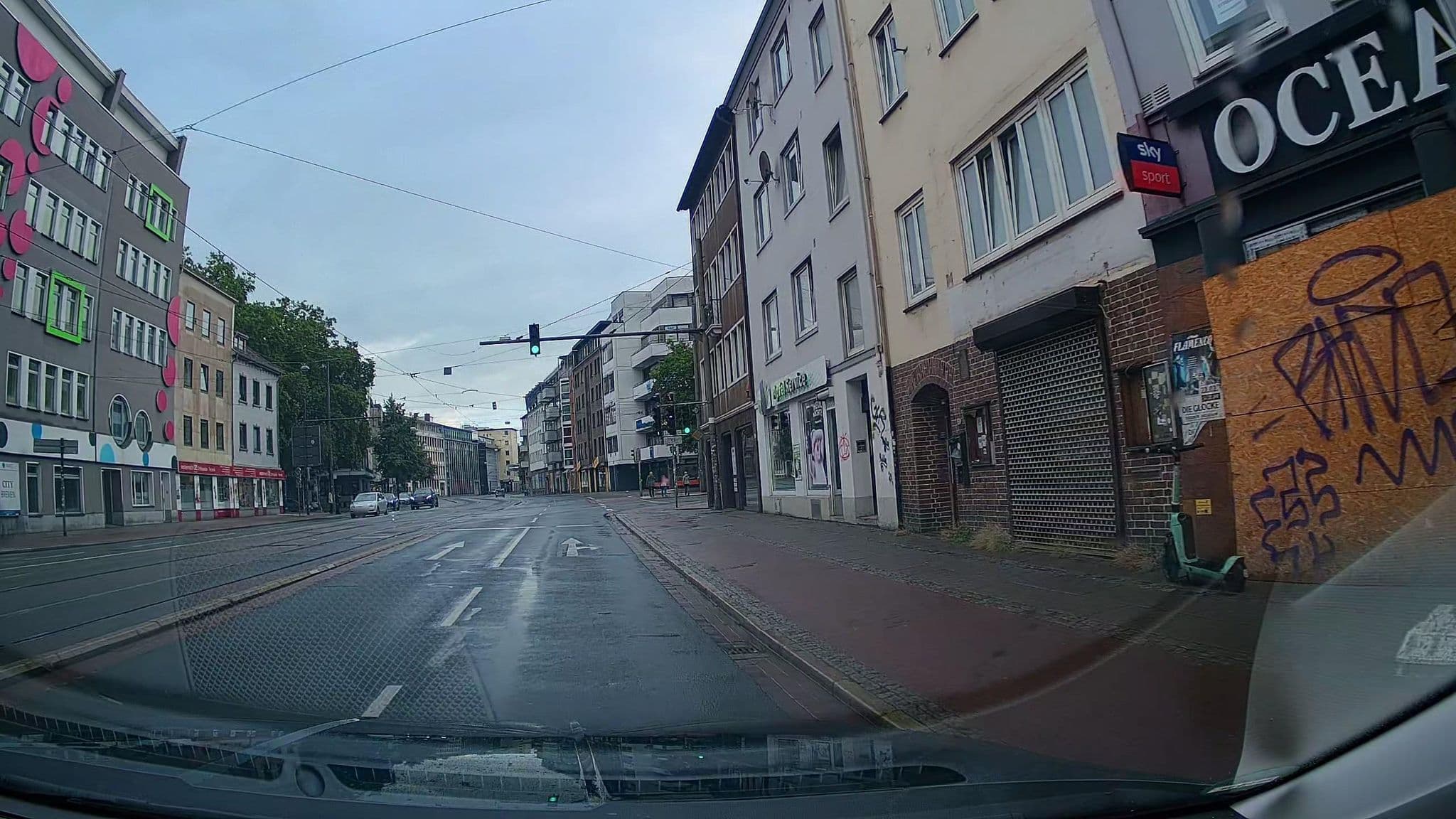 Street view near FIVE SEASONS Hotel GmbH, Bremen — © StefanS79 (CC BY-SA · Mapillary)