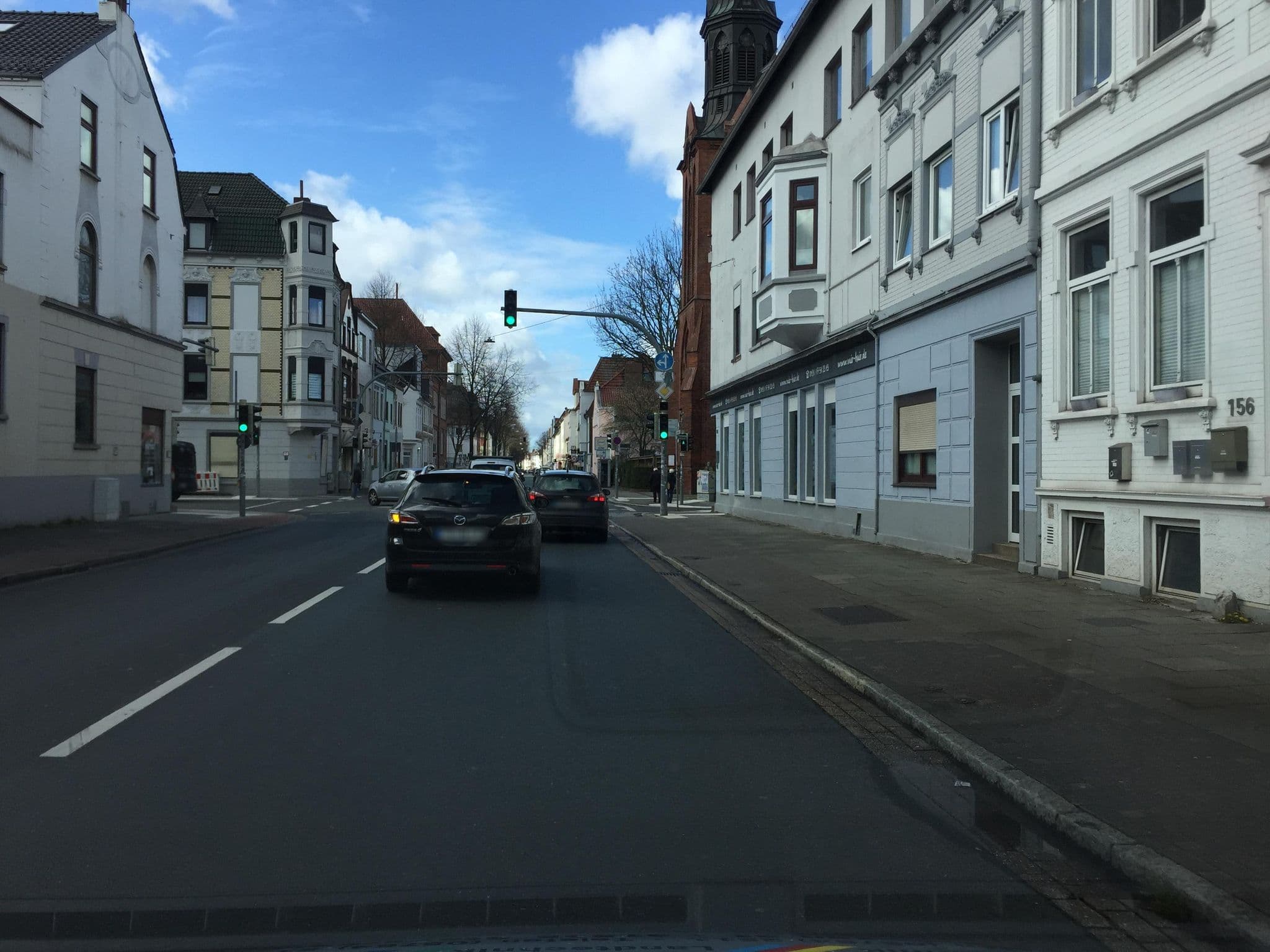 Street view near Apartmenthaus Kornstraße, Bremen — © xanu (CC BY-SA · Mapillary)