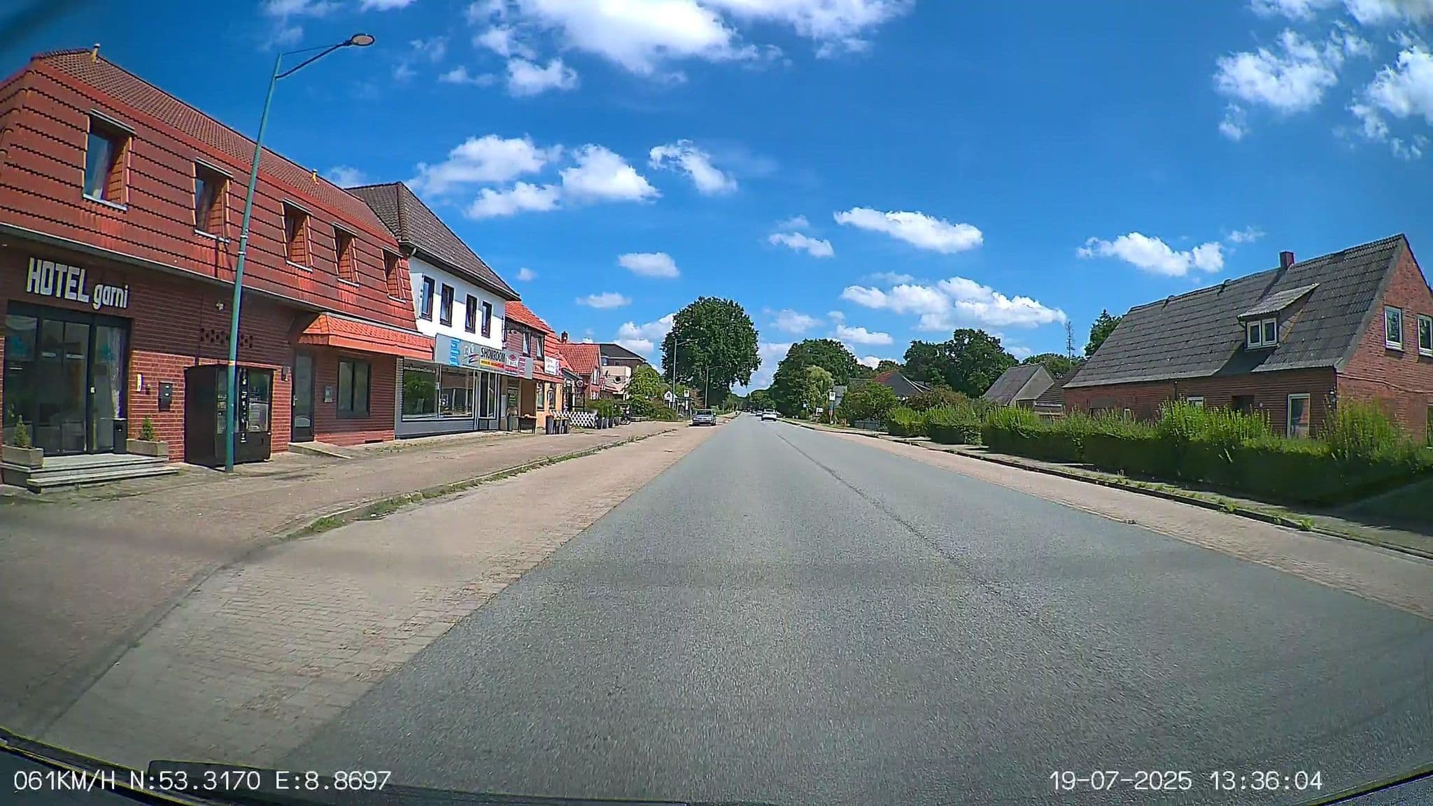 Street view near Hotel Garni, Vollersode — © heetENkoel (CC BY-SA · Mapillary)