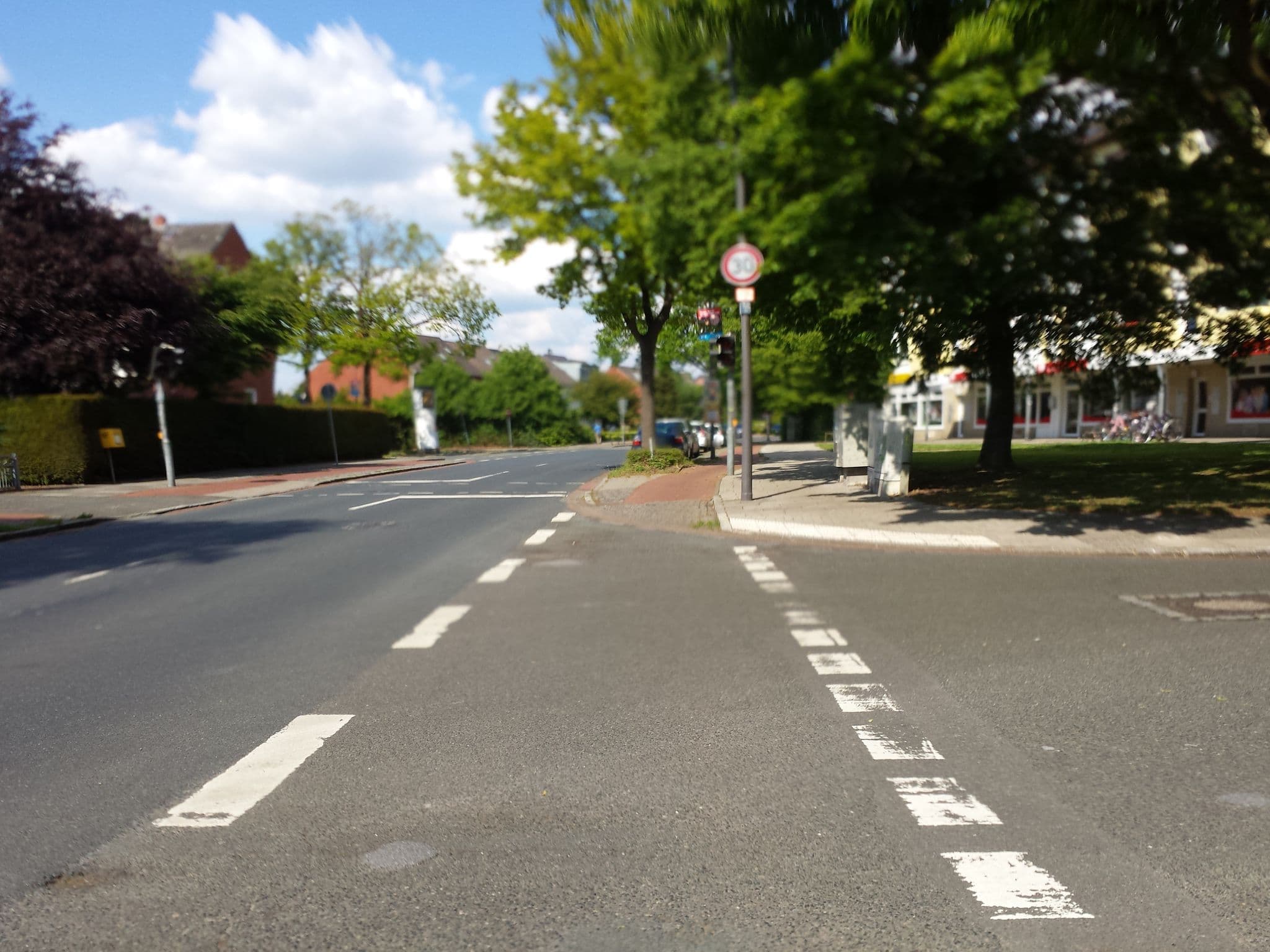 Street view near Unser Zuhause, Lilienthal — © hubert87 (CC BY-SA · Mapillary)