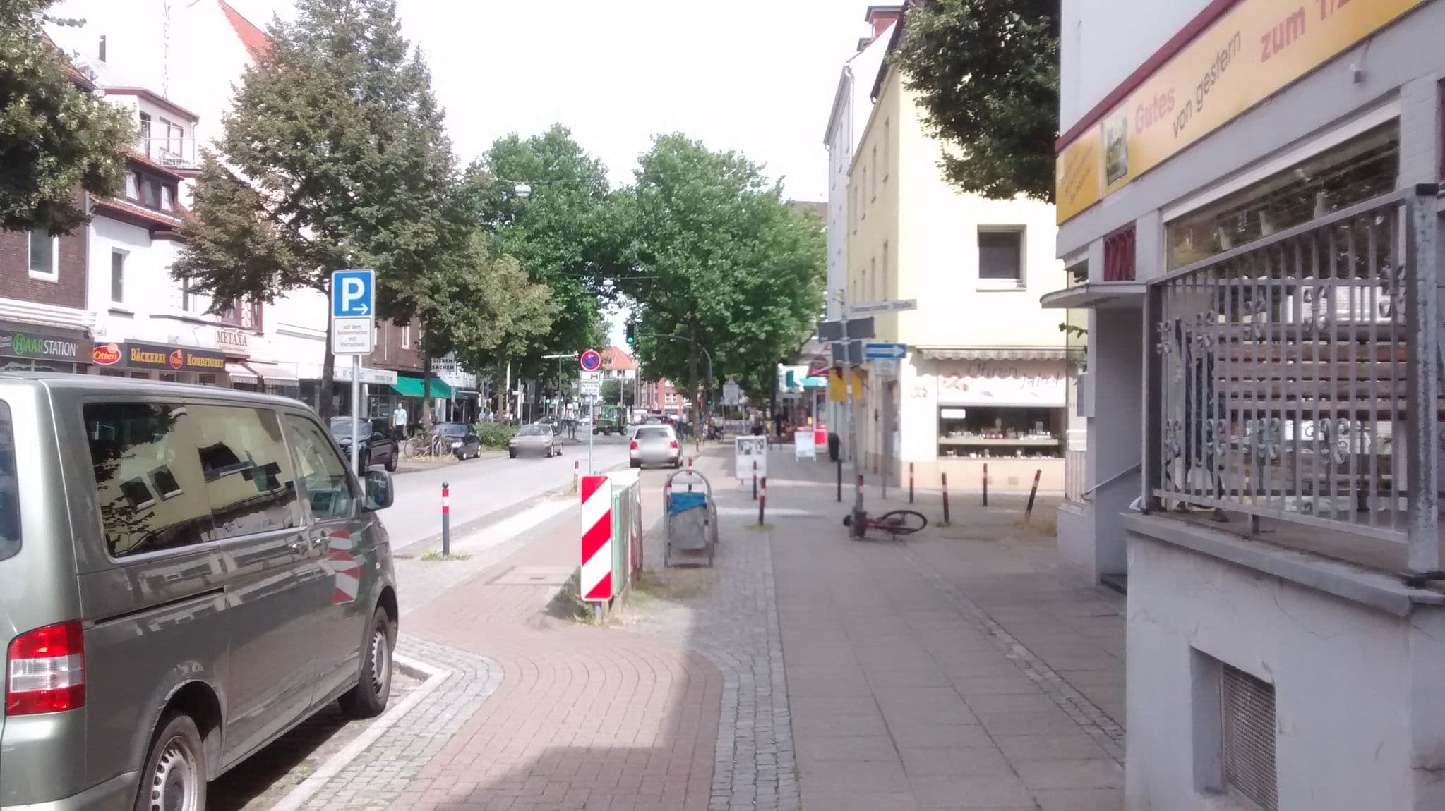 Street view near Pension Bremen Hemmstraße, Bremen — © bod3y (CC BY-SA · Mapillary)