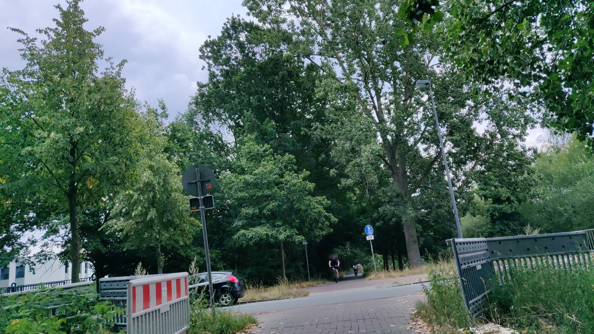 Street view near Guest House, University Of Bremen, Bremen — © jonasver (CC BY-SA · Mapillary)