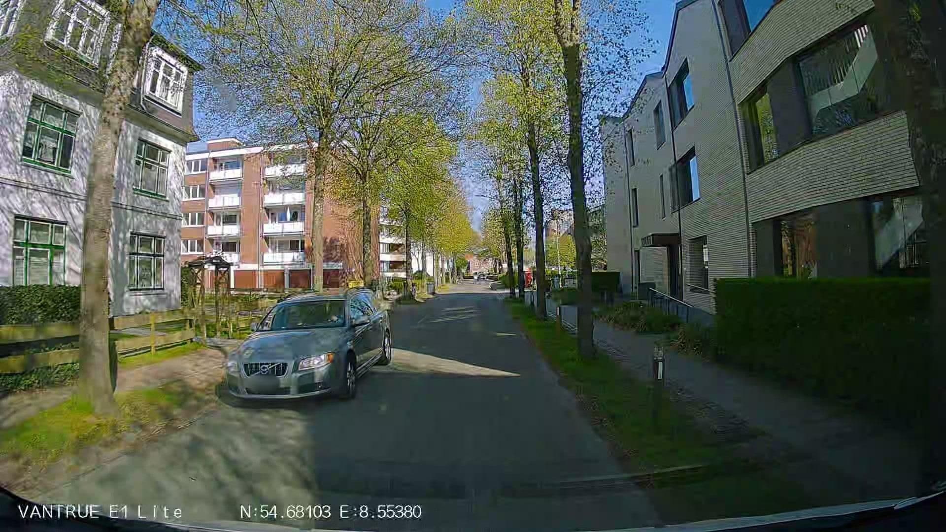 Street view near Apartment Roock, Wyk auf Föhr — © Hightower- (CC BY-SA · Mapillary)