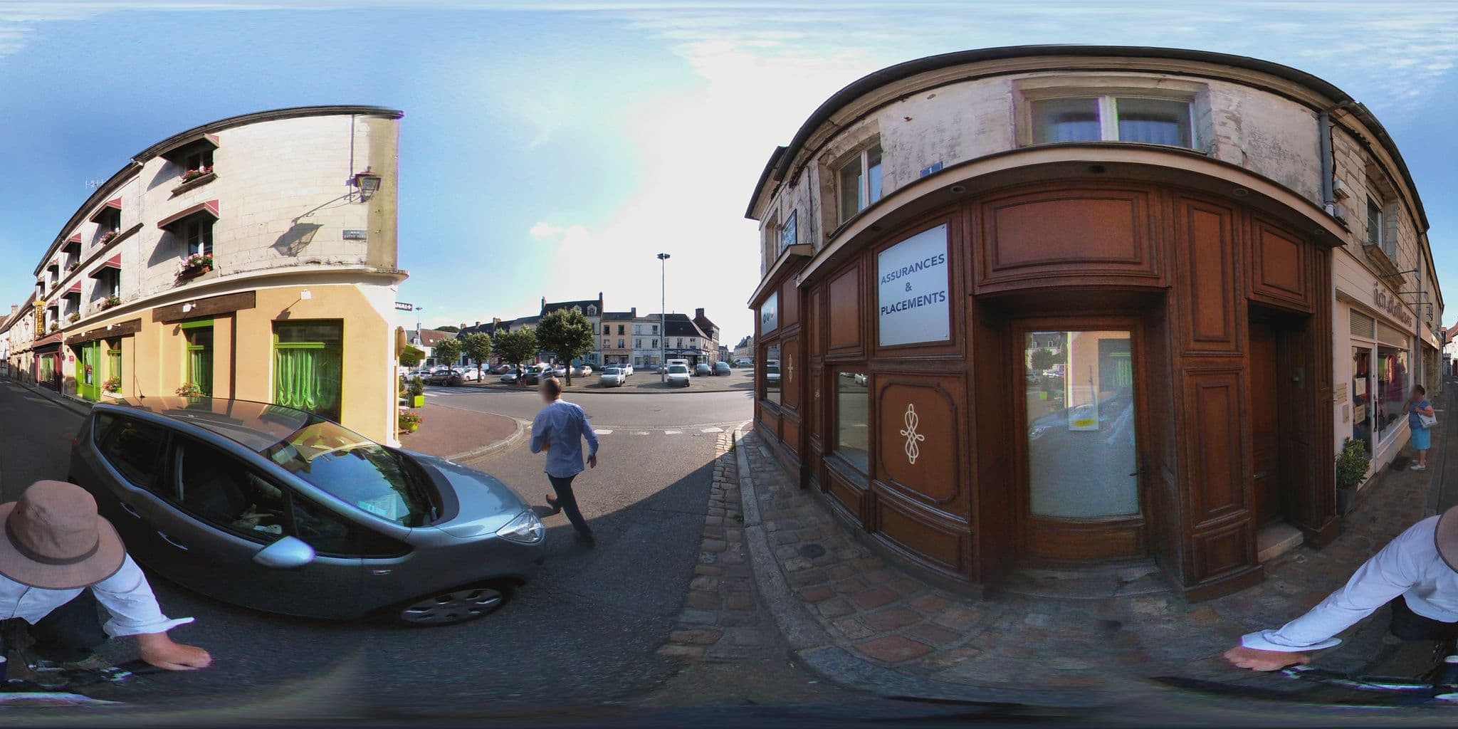 Street view near Le Genty Home, Mortagne-au-Perche — © geovelo (CC BY-SA · Mapillary)
