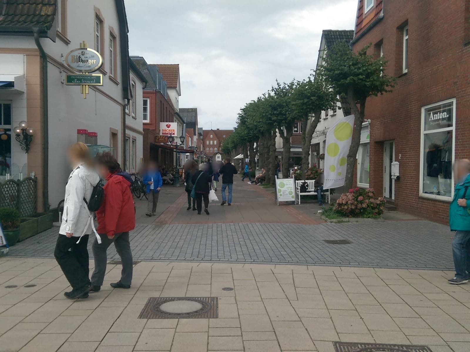 Street view near Wellenblick, Wyk auf Föhr — © live (CC BY-SA · Mapillary)