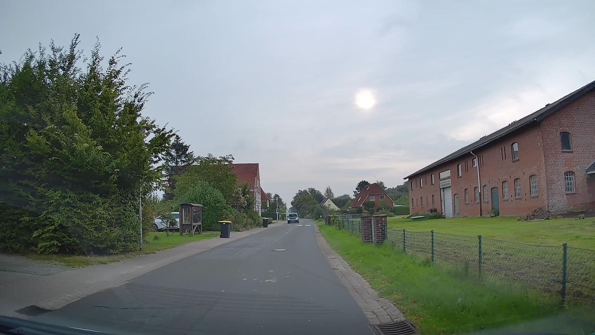 Street view near Ferienhaus Krabbe, Cuxhaven — © hendel (CC BY-SA · Mapillary)