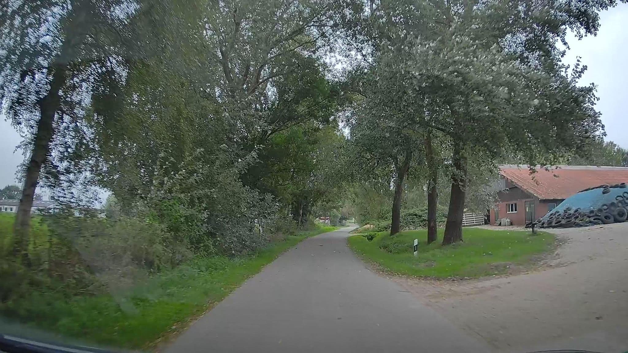 Street view near Deichhof Johannßen, Otterndorf — © hendel (CC BY-SA · Mapillary)