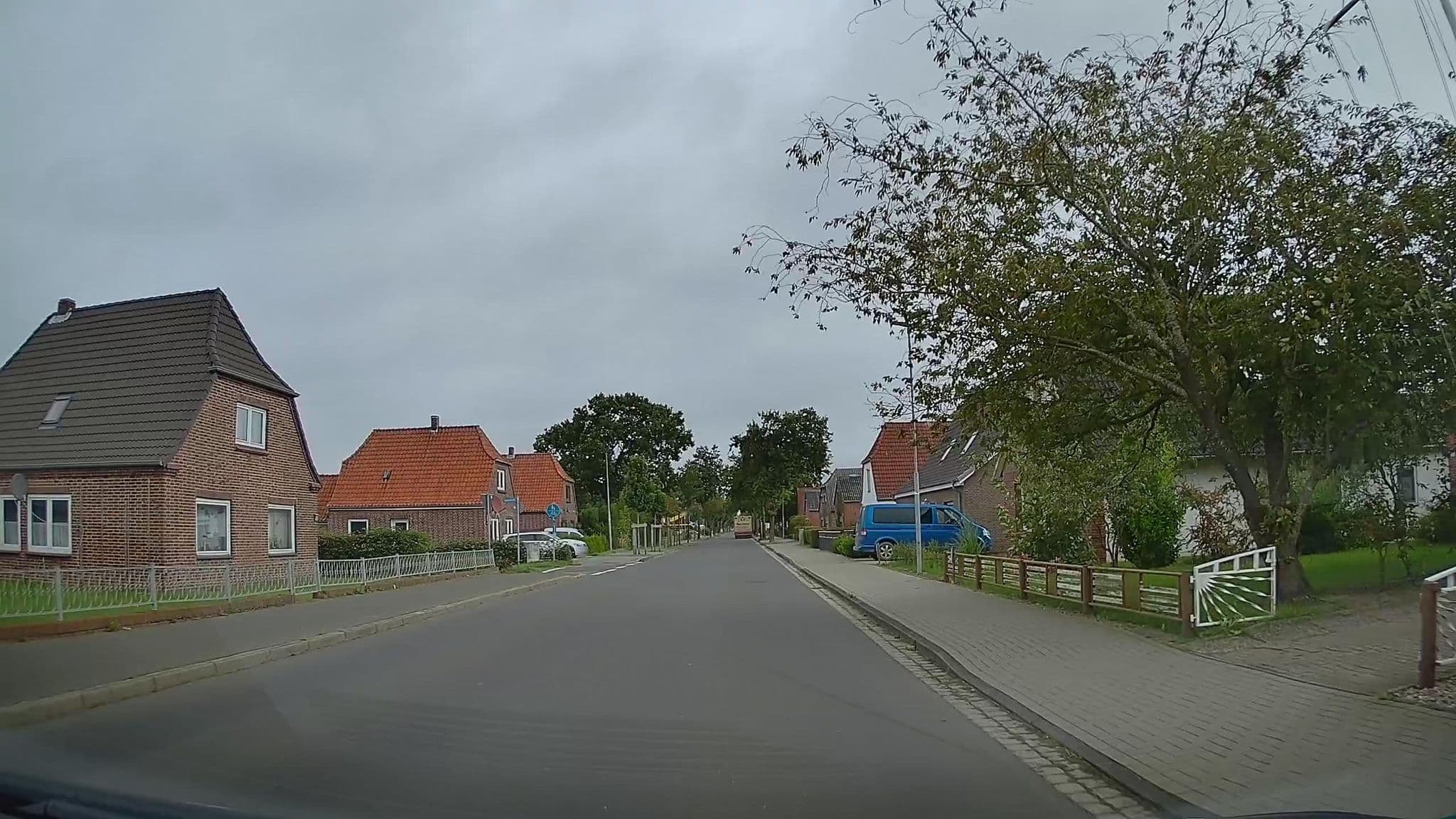 Street view near Ferienhaus Janmaat - Friedrichskoog, Friedrichskoog — © hendel (CC BY-SA · Mapillary)