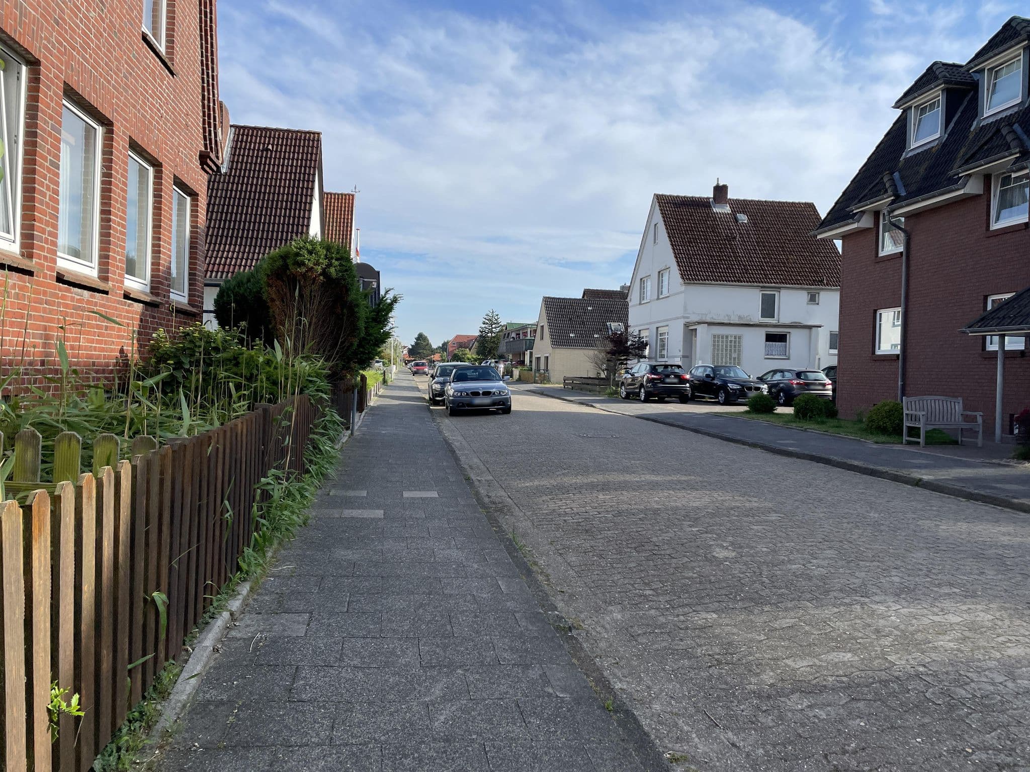 Street view near Haus Wicke FerienWhg, Cuxhaven — © buschjost (CC BY-SA · Mapillary)