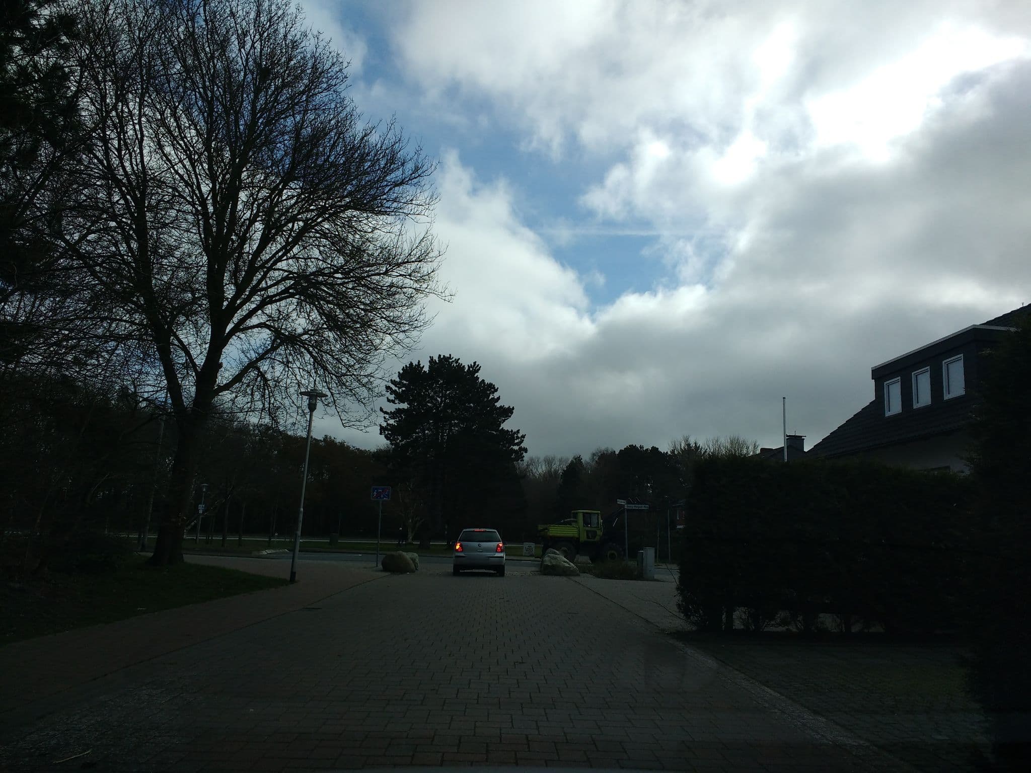 Street view near Gästehaus & Vermietungsbüro von Ferienwohnungen Gerken, Cuxhaven — © thetornado76 (CC BY-SA · Mapillary)