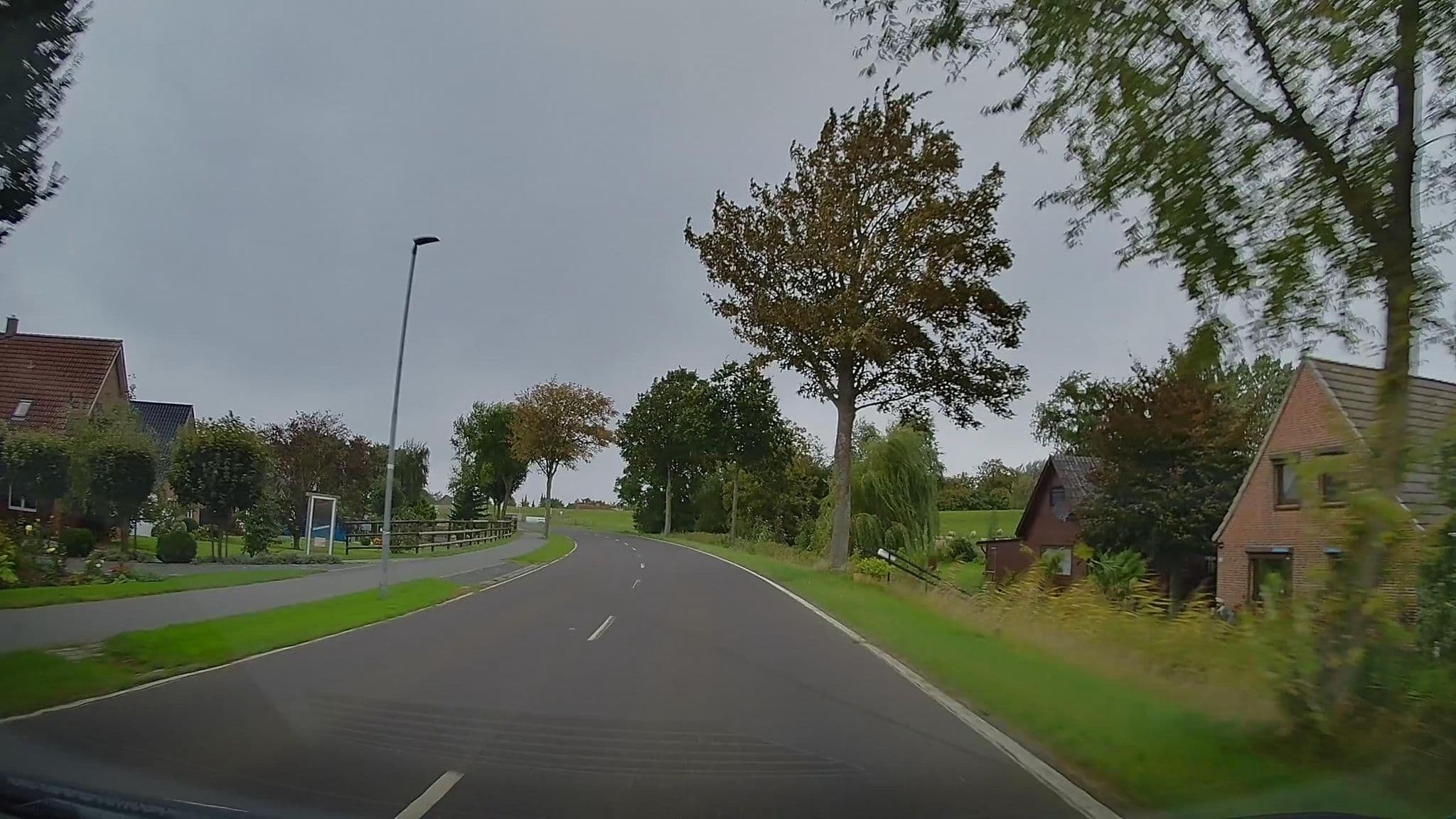 Street view near Deichoase Friedrichskoog, Friedrichskoog — © hendel (CC BY-SA · Mapillary)