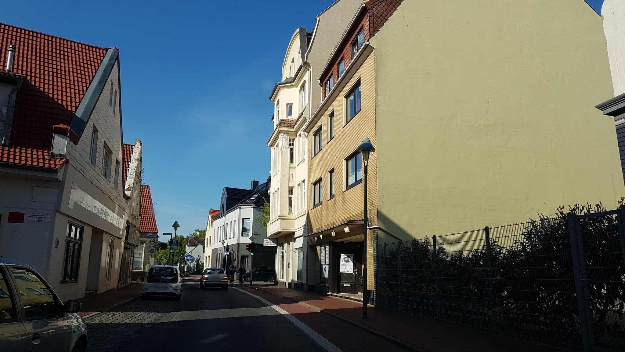 Street view near Hotel Prestige, Bremerhaven — © imeem5551 (CC BY-SA · Mapillary)