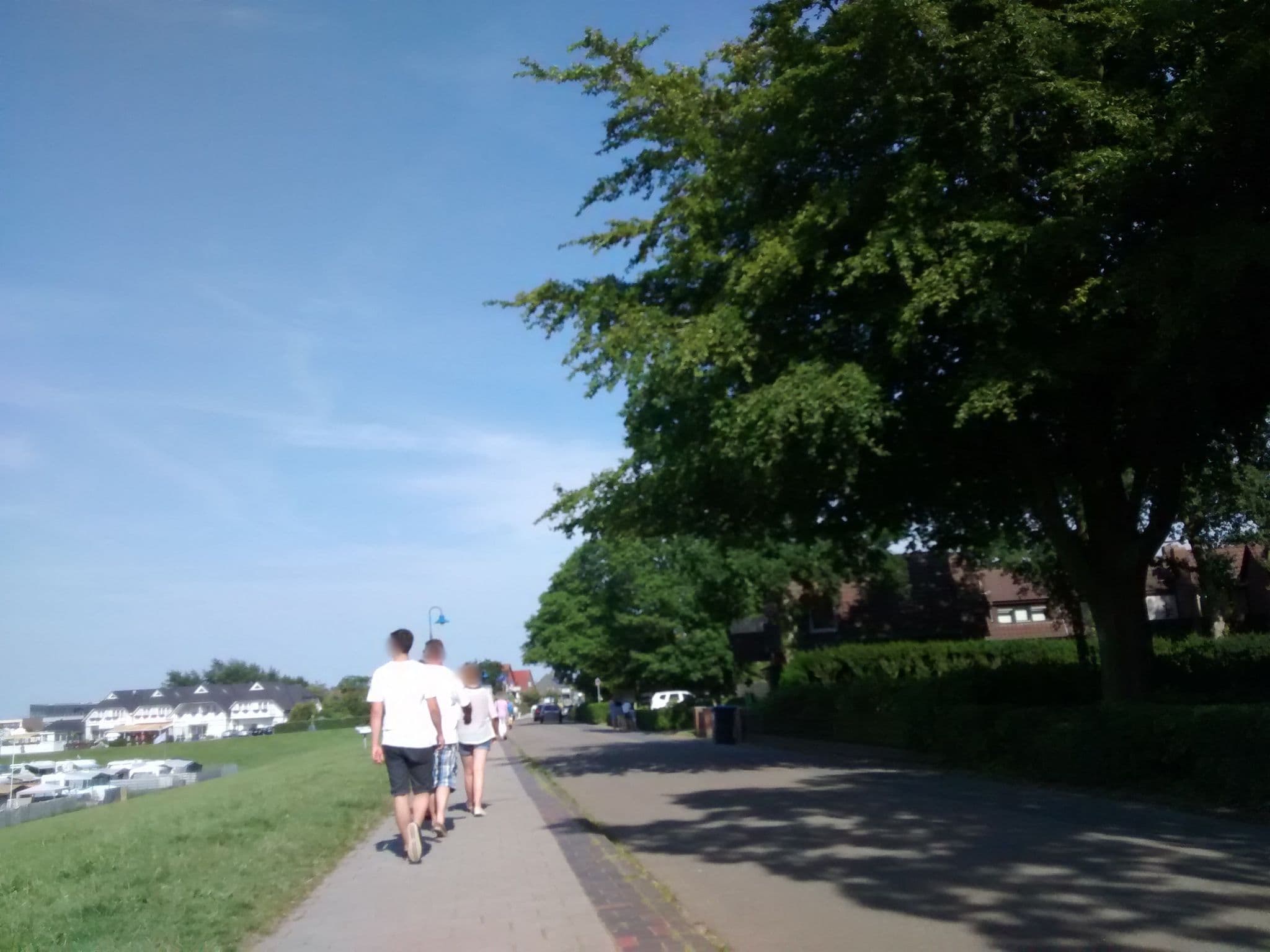 Street view near Ferienwohnungen in Dangast mit Meerblick oder Südgarten in zentraler Lage, Varel — © 48d9dc (CC BY-SA · Mapillary)