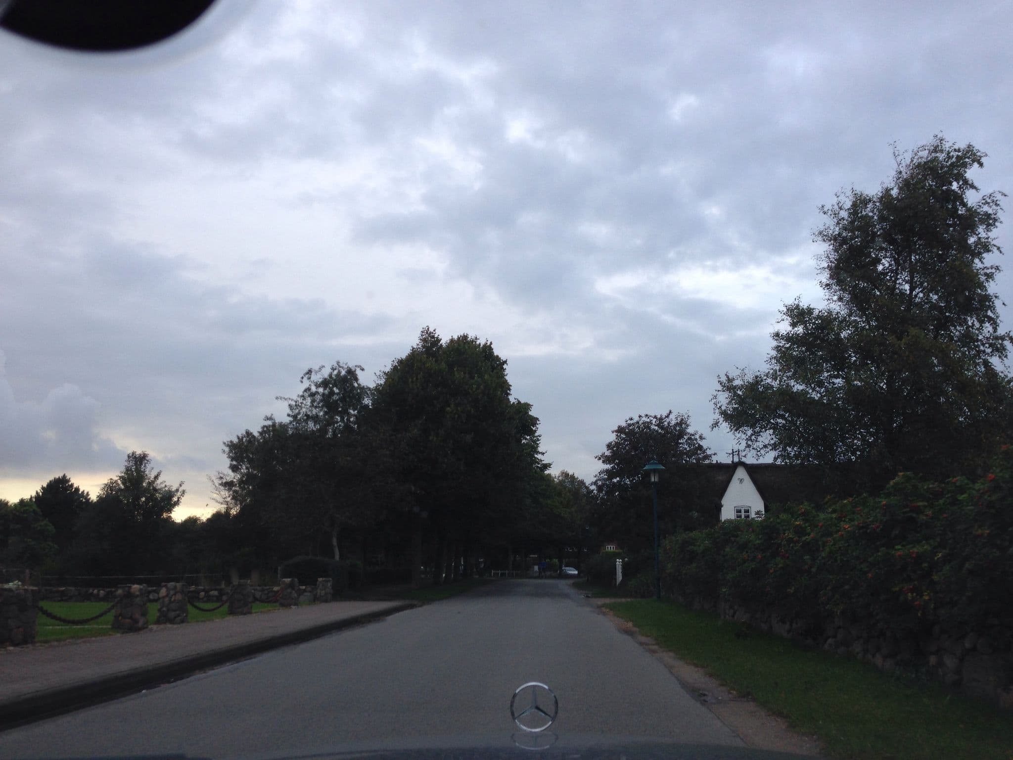 Street view near Haus Friesland, Wyk auf Föhr — © mjay (CC BY-SA · Mapillary)