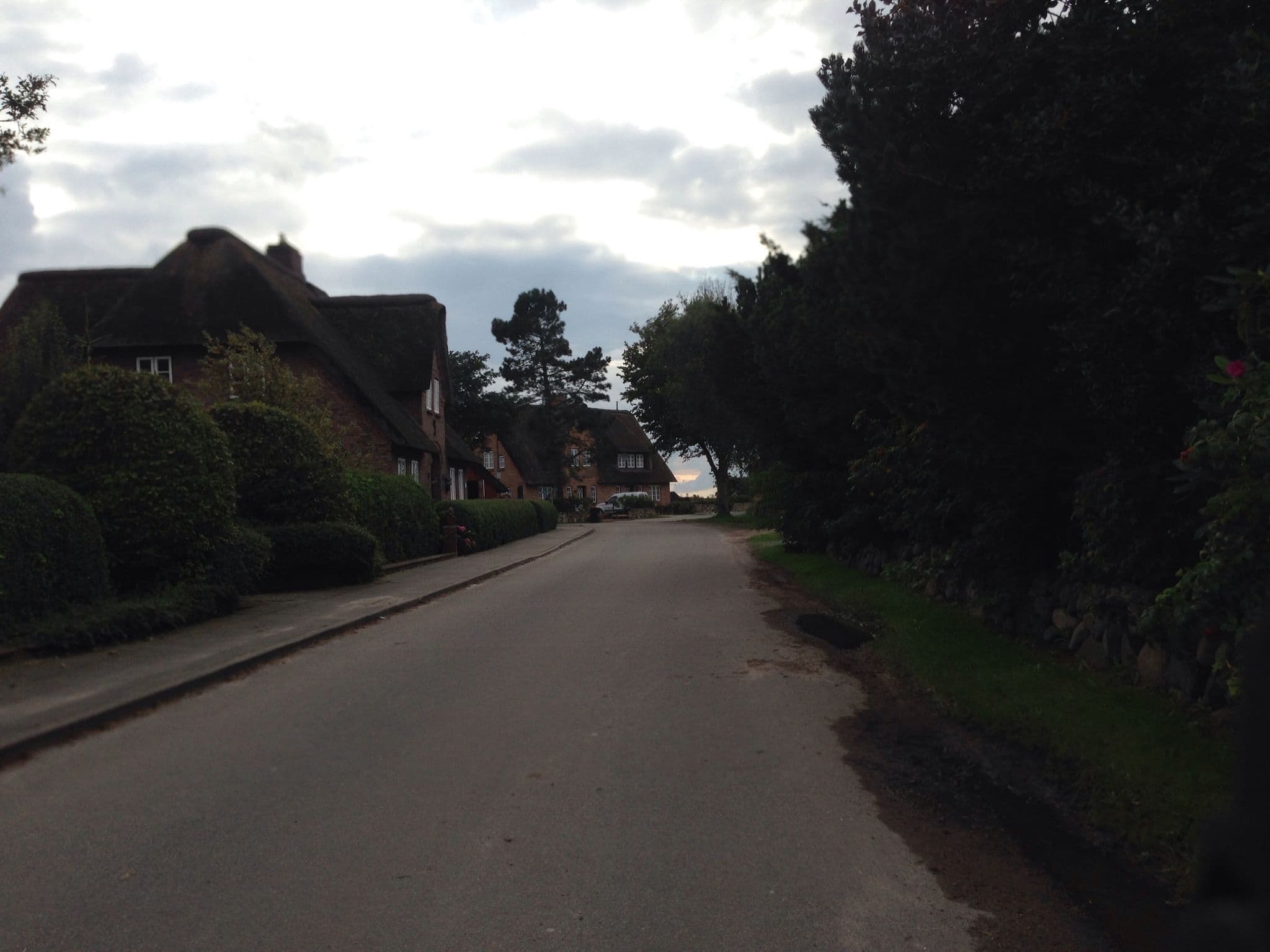 Street view near Firma Erika Jacobsen, Wyk auf Föhr — © mjay (CC BY-SA · Mapillary)