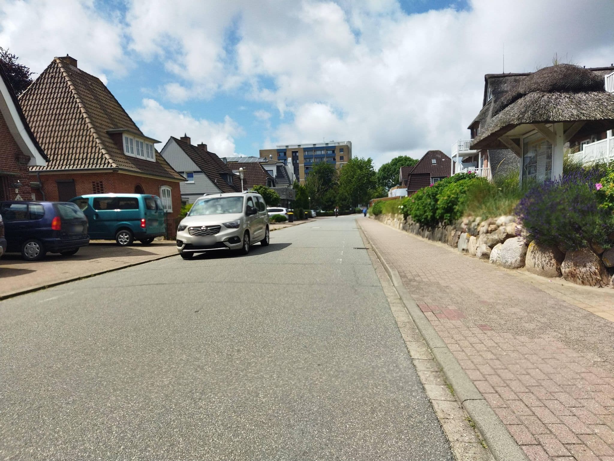 Street view near Appartementhaus Becker, Büsum — © changchun1 (CC BY-SA · Mapillary)