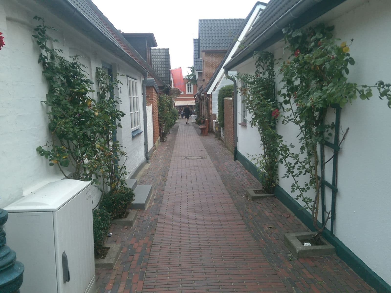 Street view near Villa Maiken, Wyk auf Föhr — © live (CC BY-SA · Mapillary)