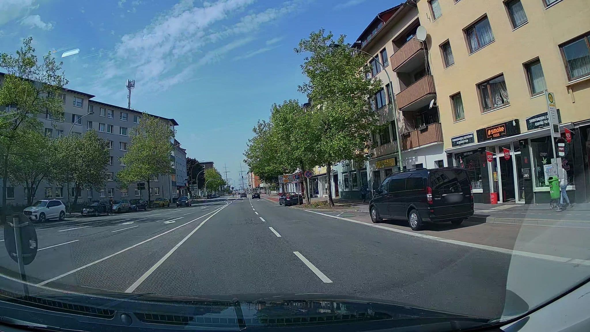 Street view near Renten-Kompetenzcenter, Bremerhaven — © StefanS79 (CC BY-SA · Mapillary)